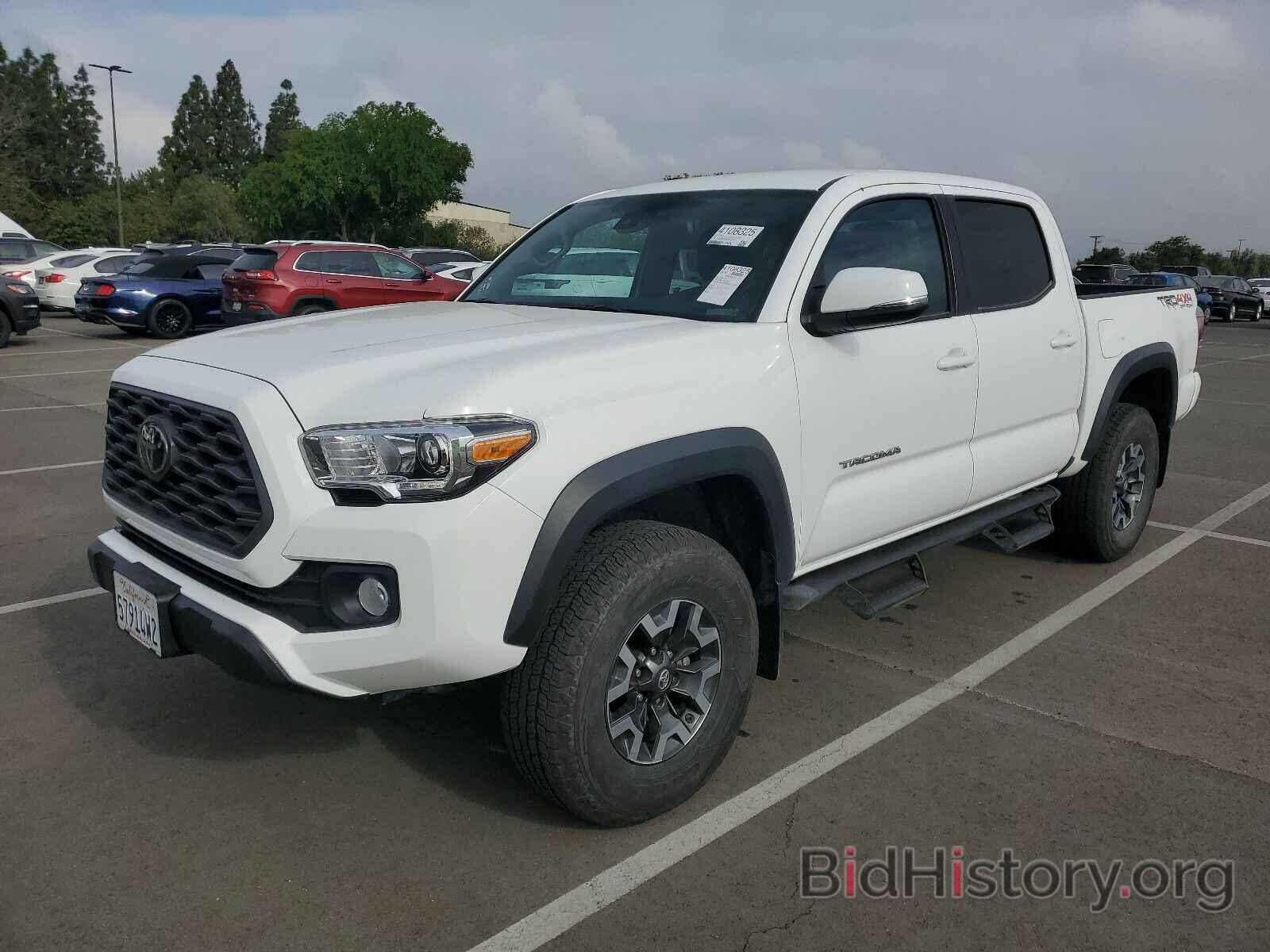 Photo 3TMCZ5AN0LM311584 - Toyota Tacoma 4WD 2020