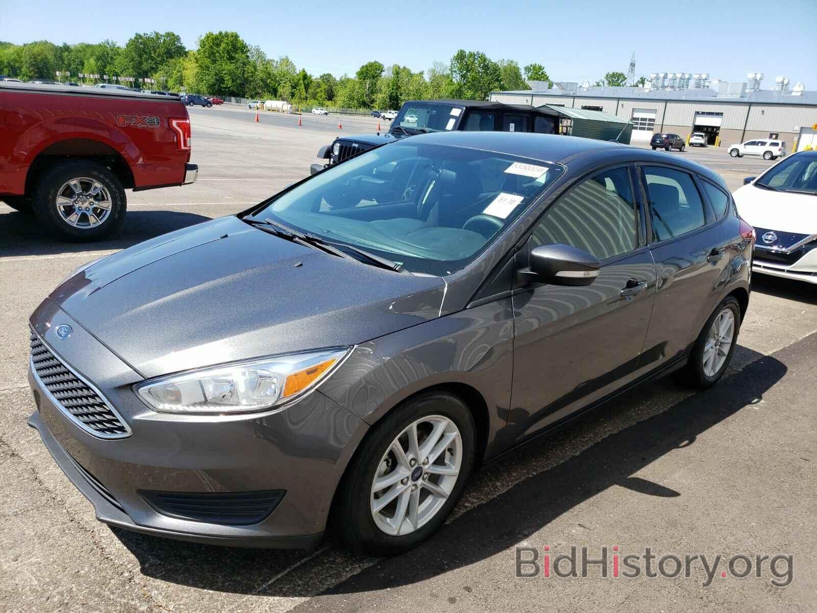 Фотография 1FADP3K21HL267189 - Ford Focus SE 2017