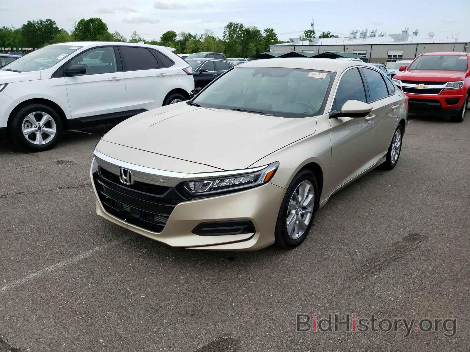 Photo 1HGCV1F13KA052810 - Honda Accord Sedan 2019