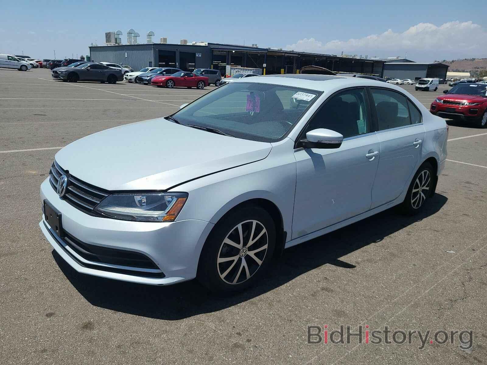 Фотография 3VWDB7AJ2HM391766 - Volkswagen Jetta 2017