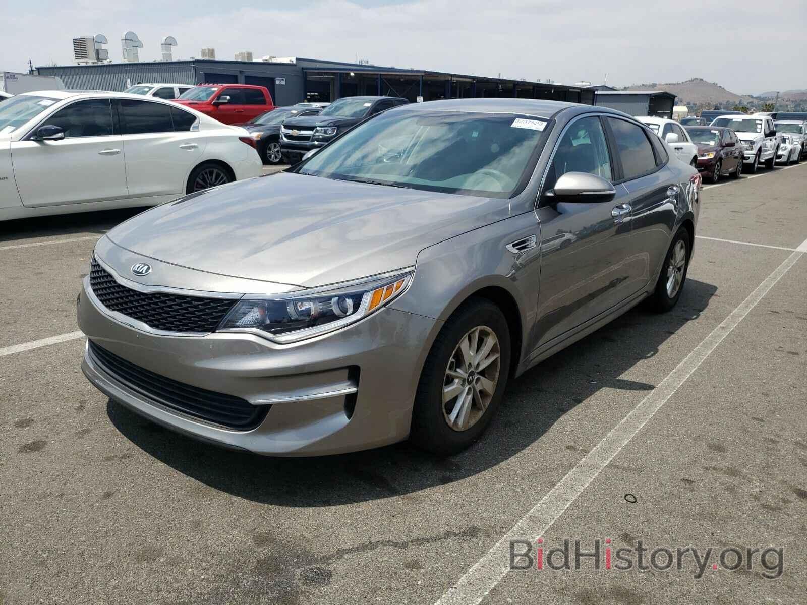 Photo 5XXGT4L39JG237847 - Kia Optima 2018