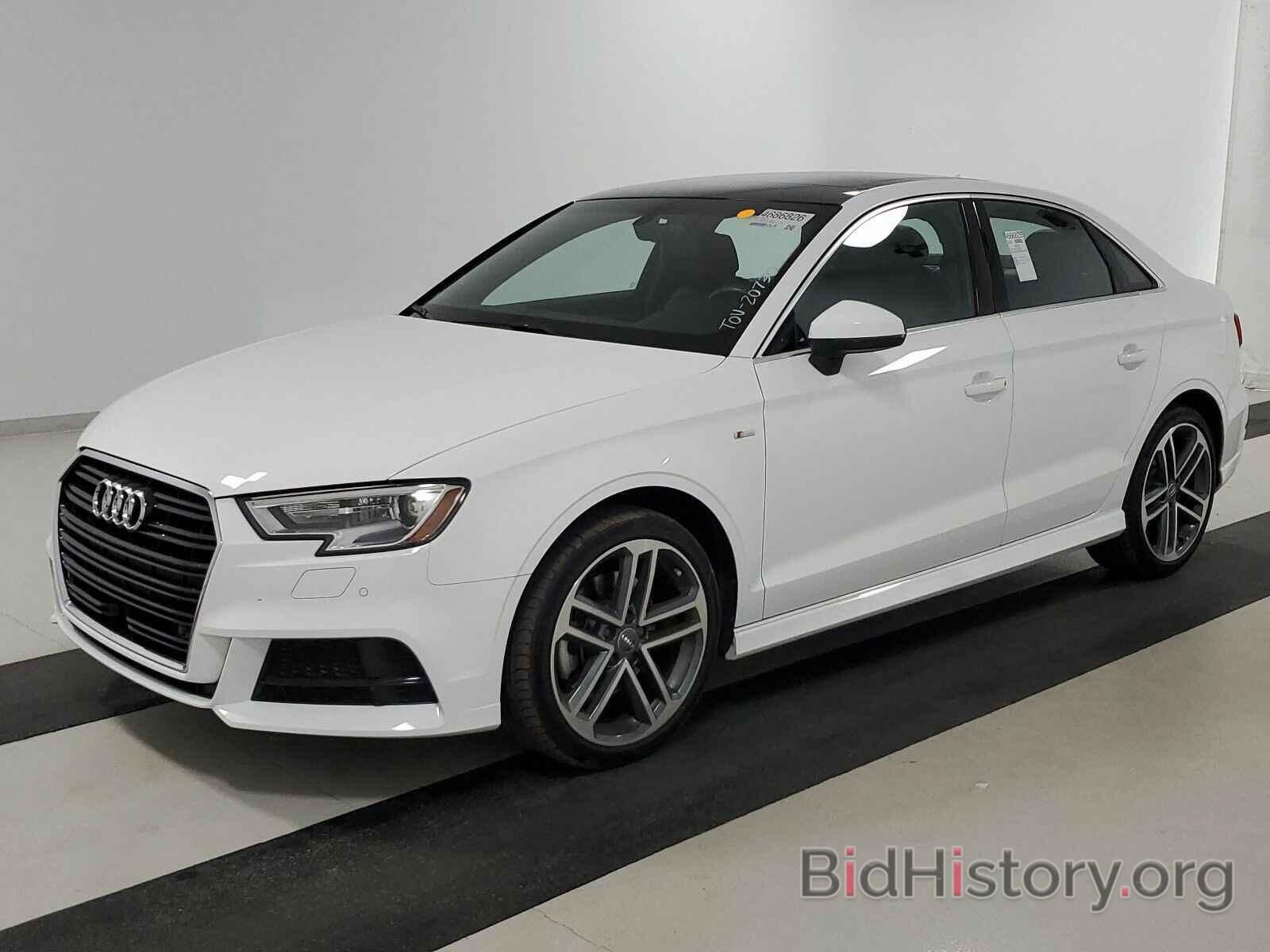 Photo WAUGUGFF6H1031585 - Audi A3 Sedan 2017