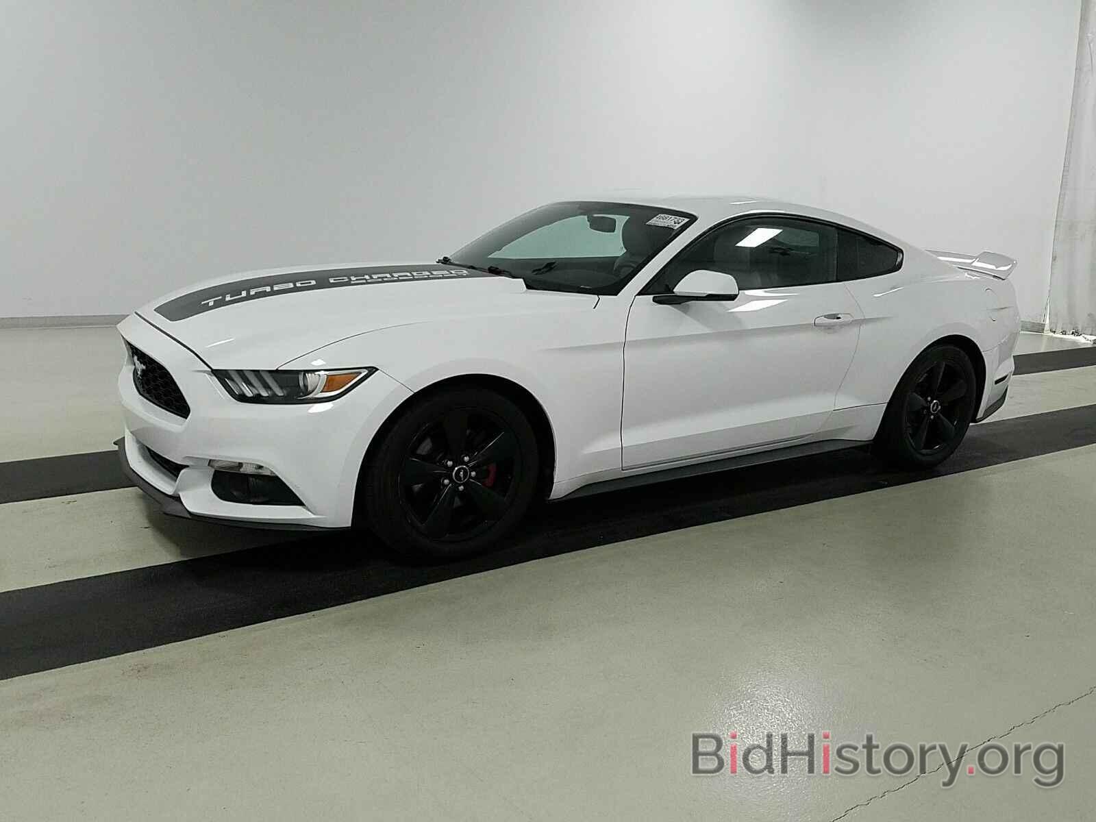 Photo 1FA6P8TH2F5305054 - Ford Mustang 2015