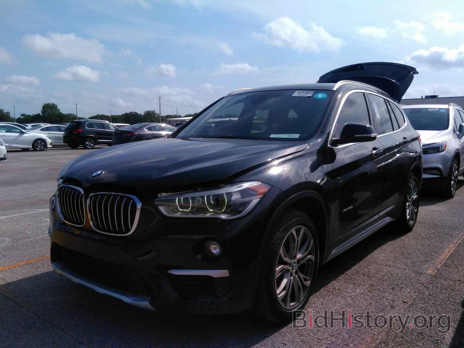 Фотография WBXHT3Z3XH4A54599 - BMW X1 2017