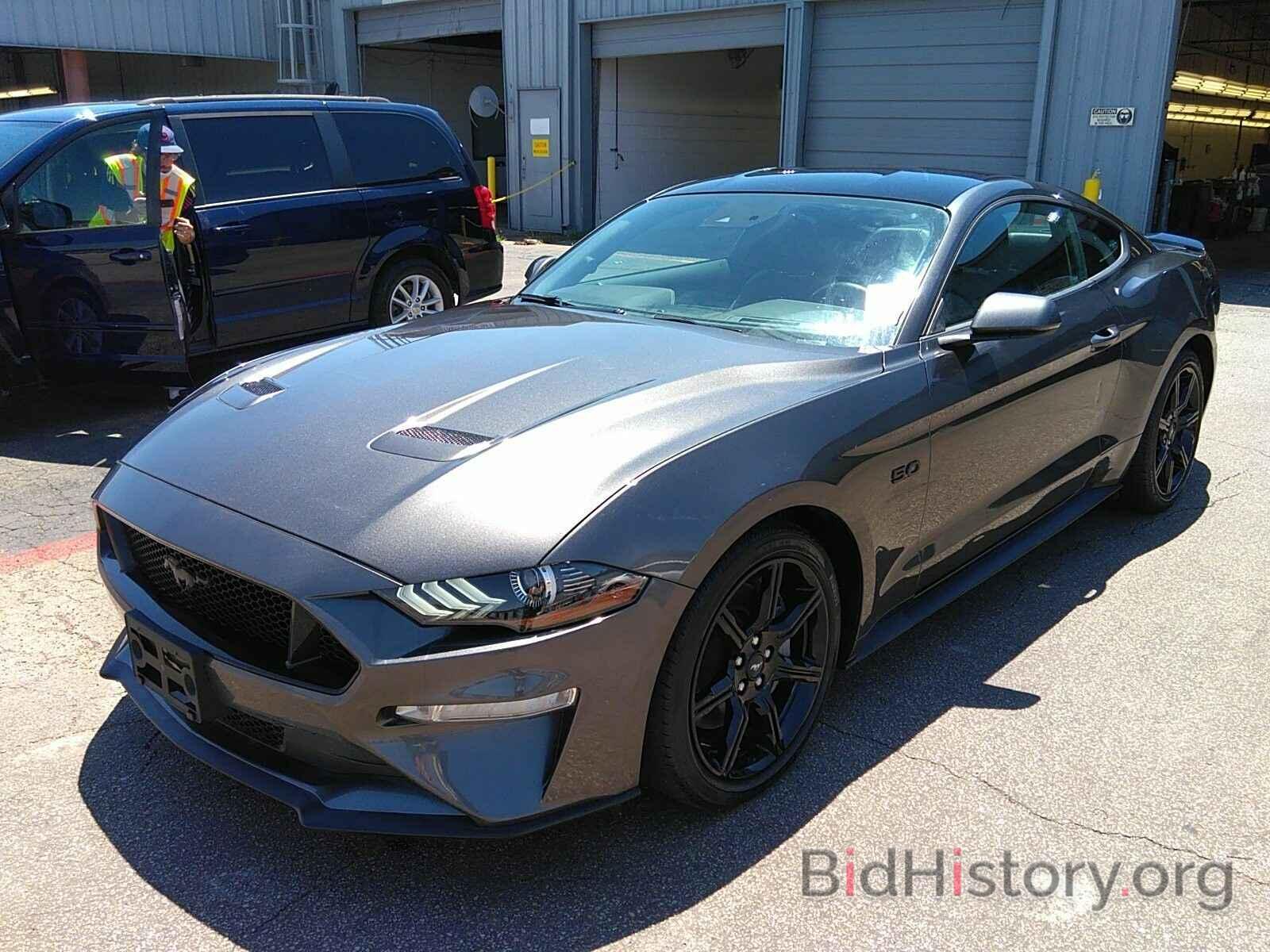 Photo 1FA6P8CF6J5113952 - Ford Mustang GT 2018
