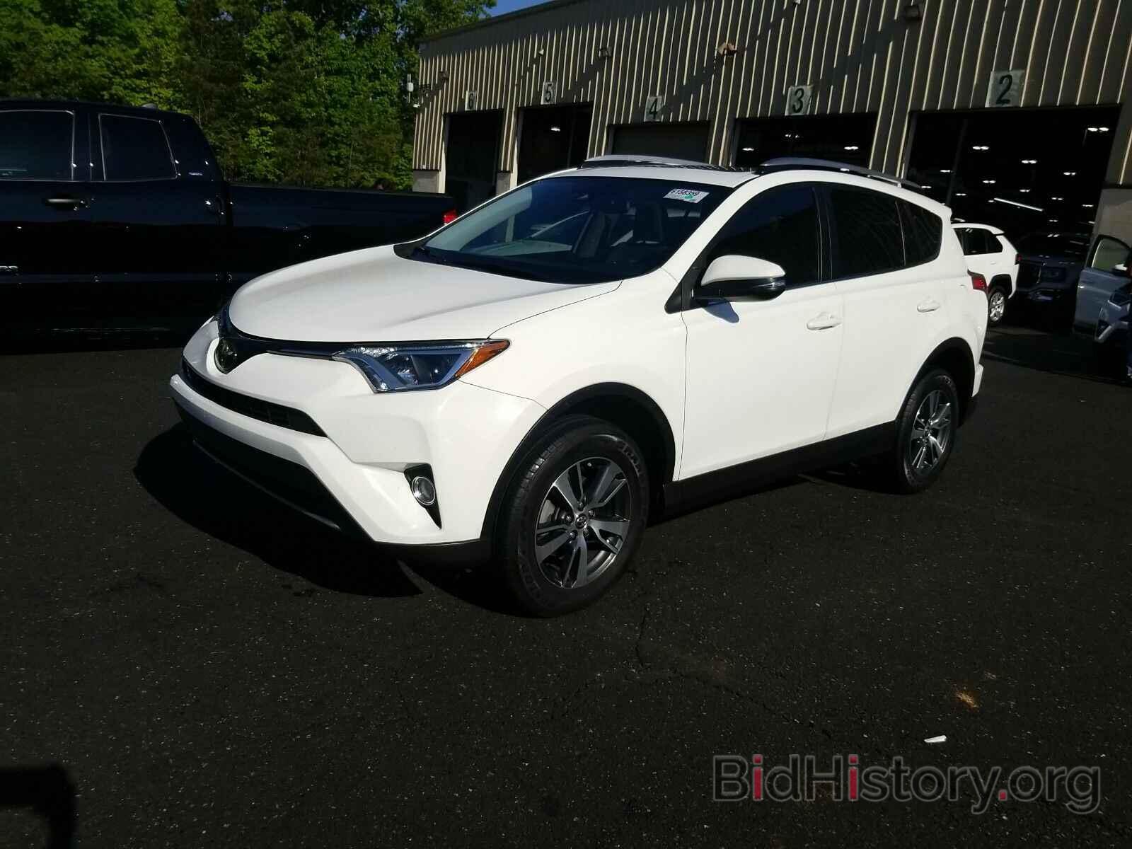 Photo JTMWFREV9JJ170466 - Toyota RAV4 2018