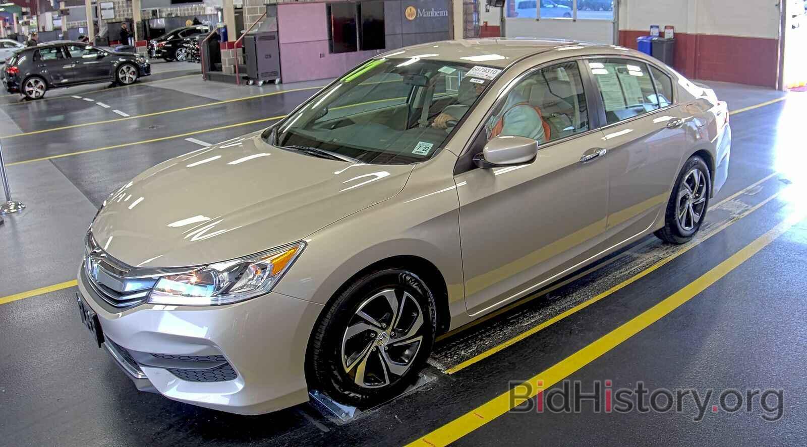 Photo 1HGCR2F36HA135880 - Honda Accord Sedan 2017