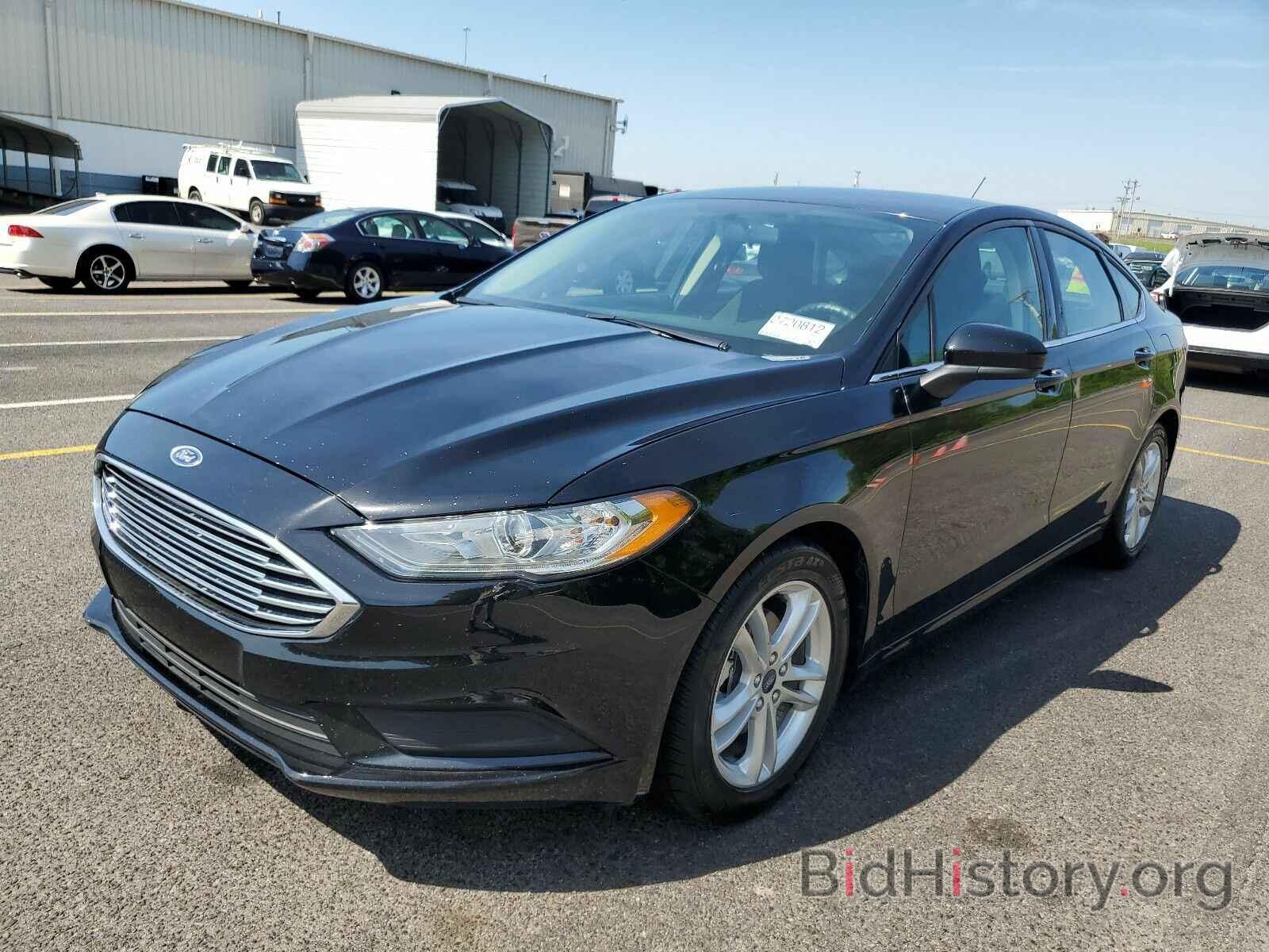 Photo 3FA6P0HD7JR130393 - Ford Fusion 2018