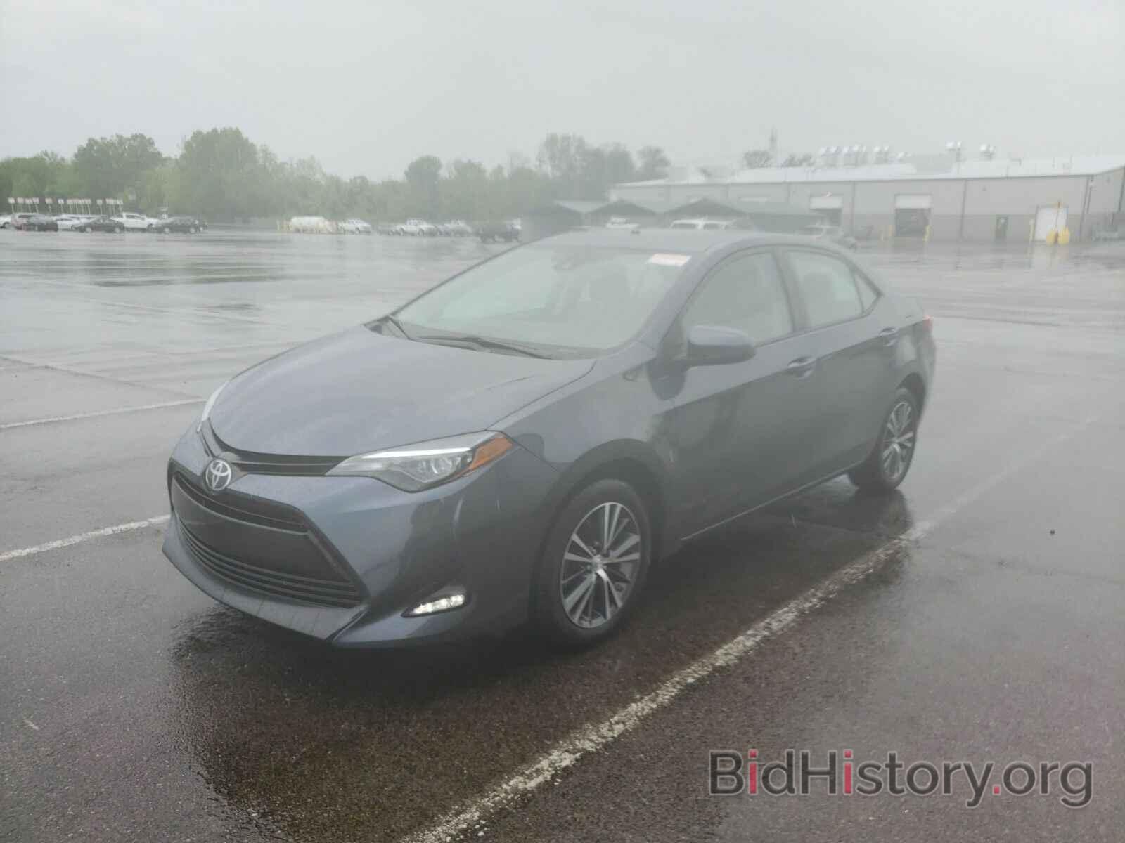 Photo 5YFBURHE0KP882748 - Toyota Corolla LE 2019