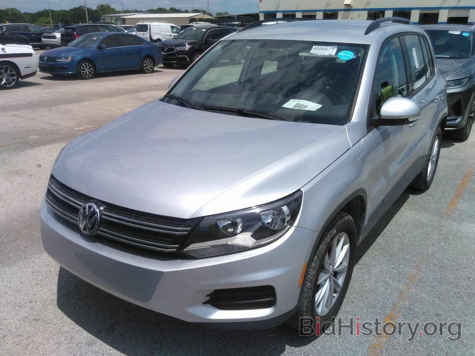 Фотография WVGAV7AX0JK001659 - Volkswagen Tiguan Limited 2018