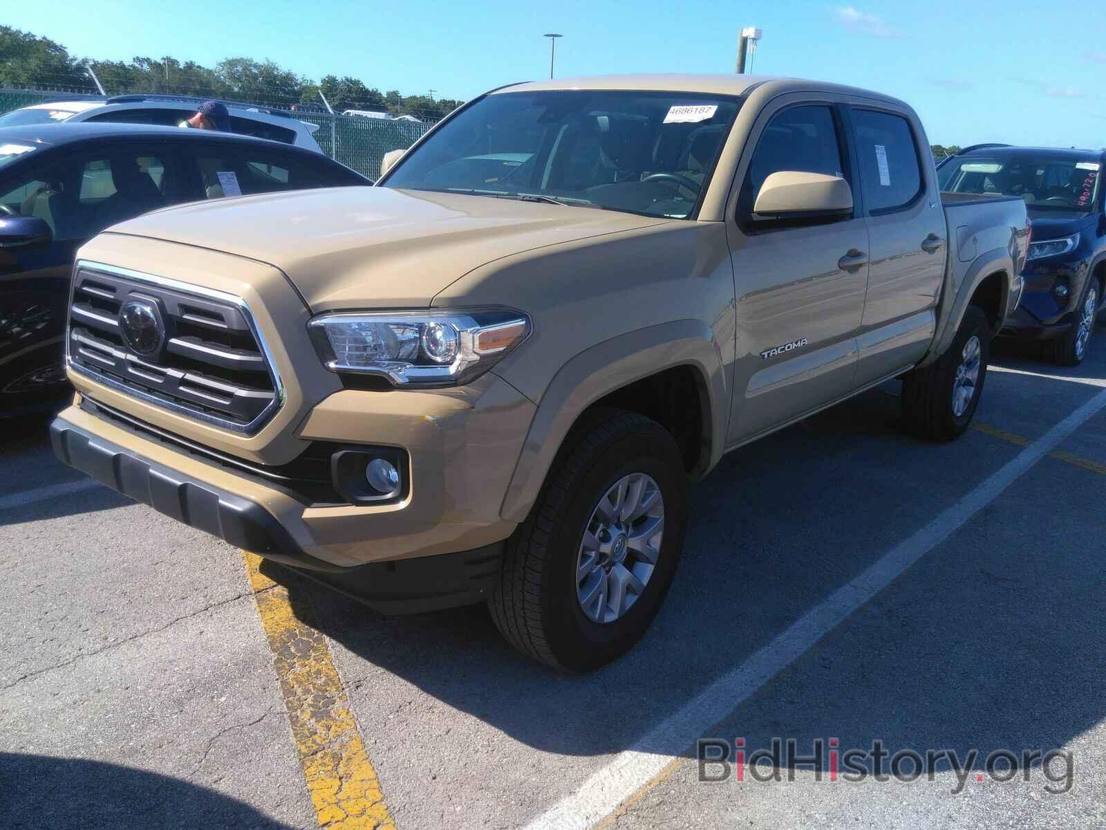 Photo 3TMAZ5CN7JM054120 - Toyota Tacoma 2018