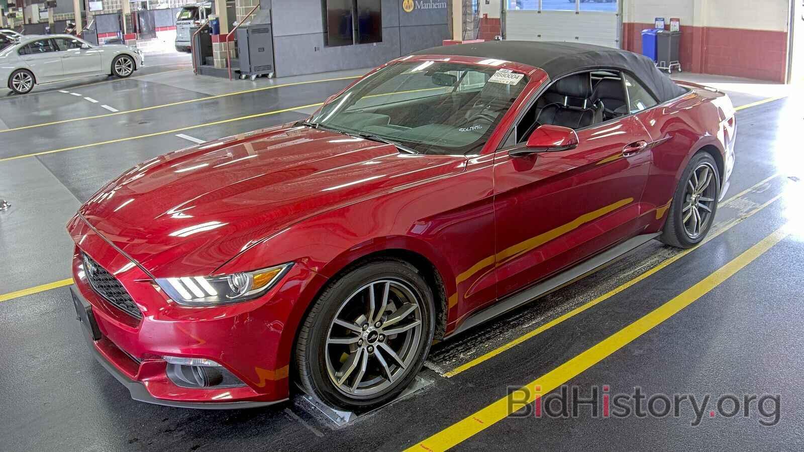 Photo 1FATP8UH0G5308845 - Ford Mustang 2016