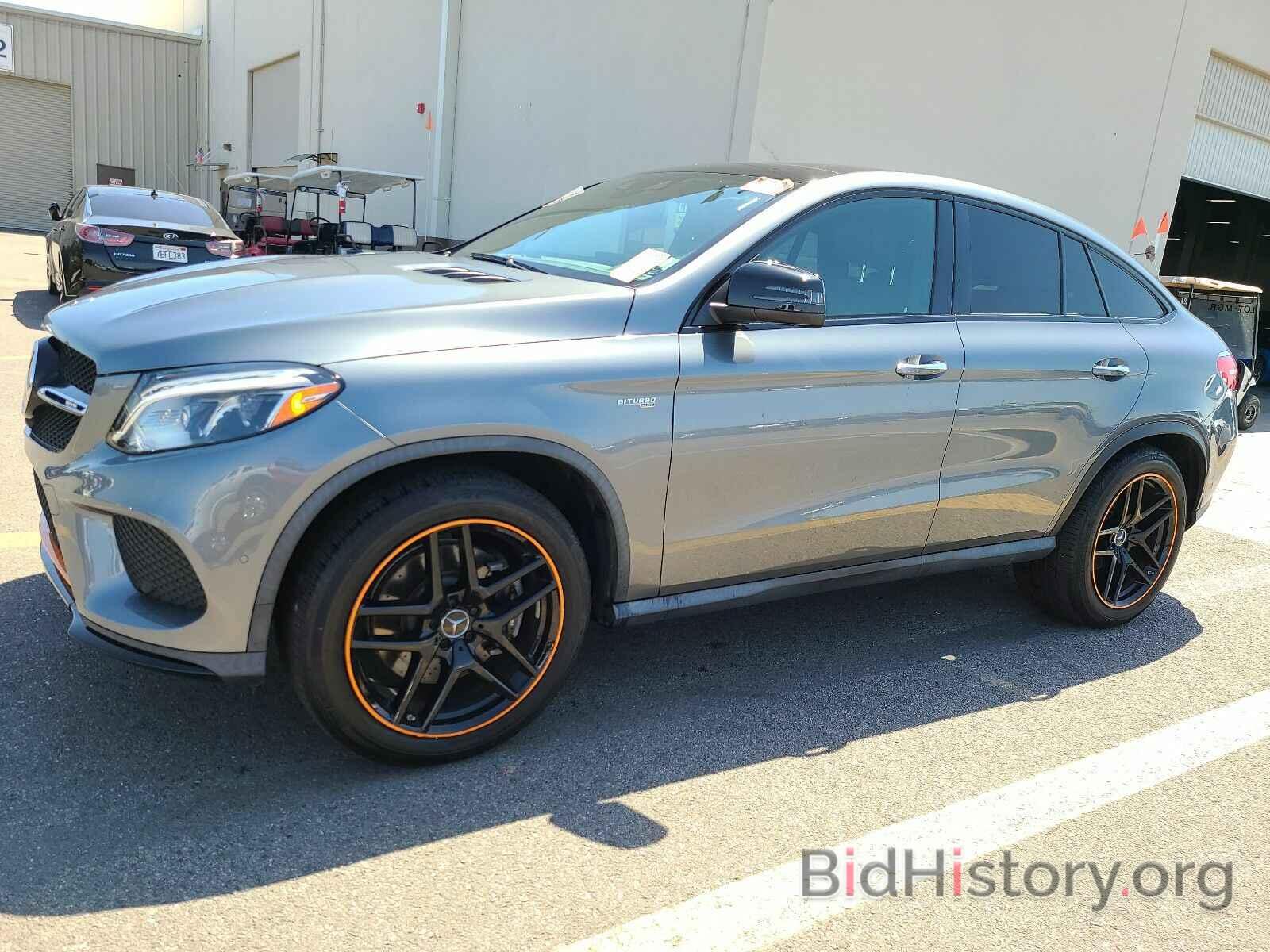 Photo 4JGED6EB0JA109072 - Mercedes-Benz GLE 2018