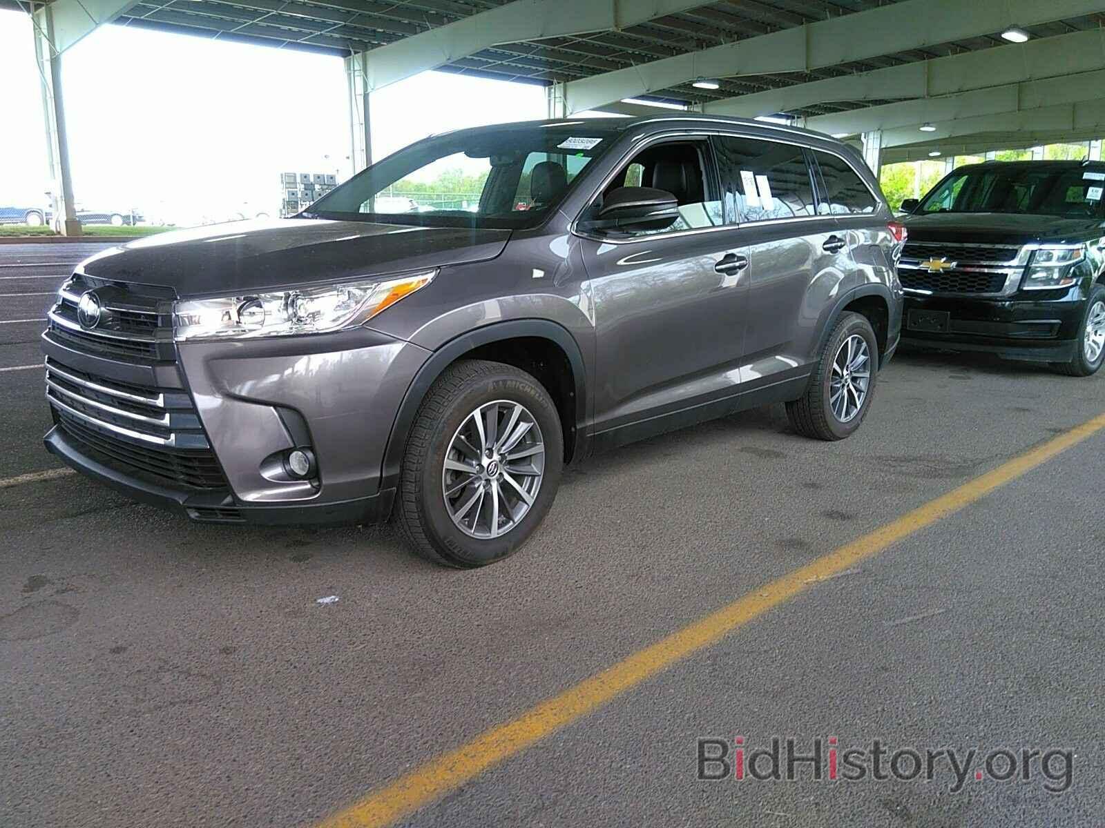 Photo 5TDKZRFHXKS560107 - Toyota Highlander 2019