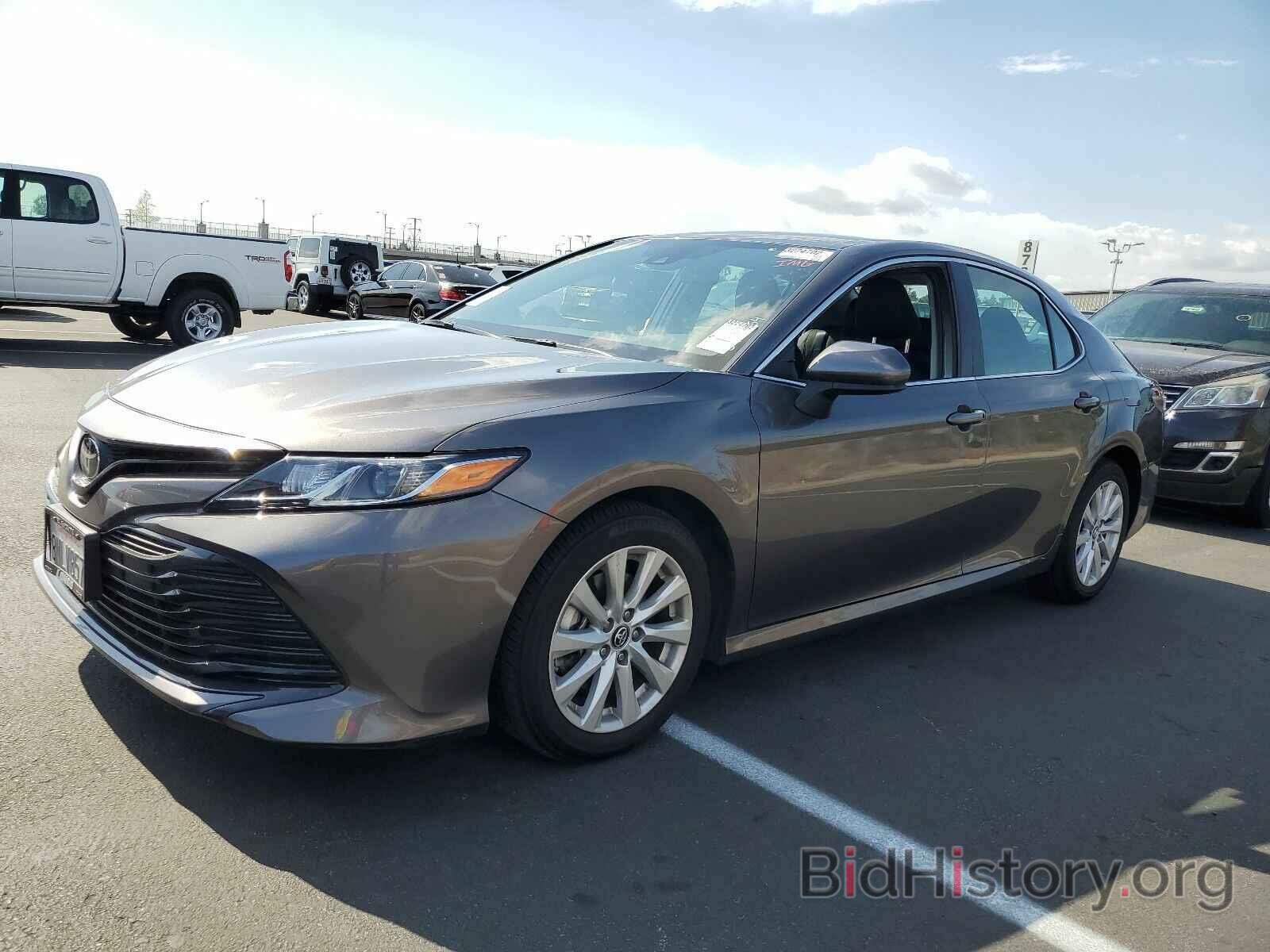 Фотография 4T1B11HK2KU286670 - Toyota Camry LE 2019