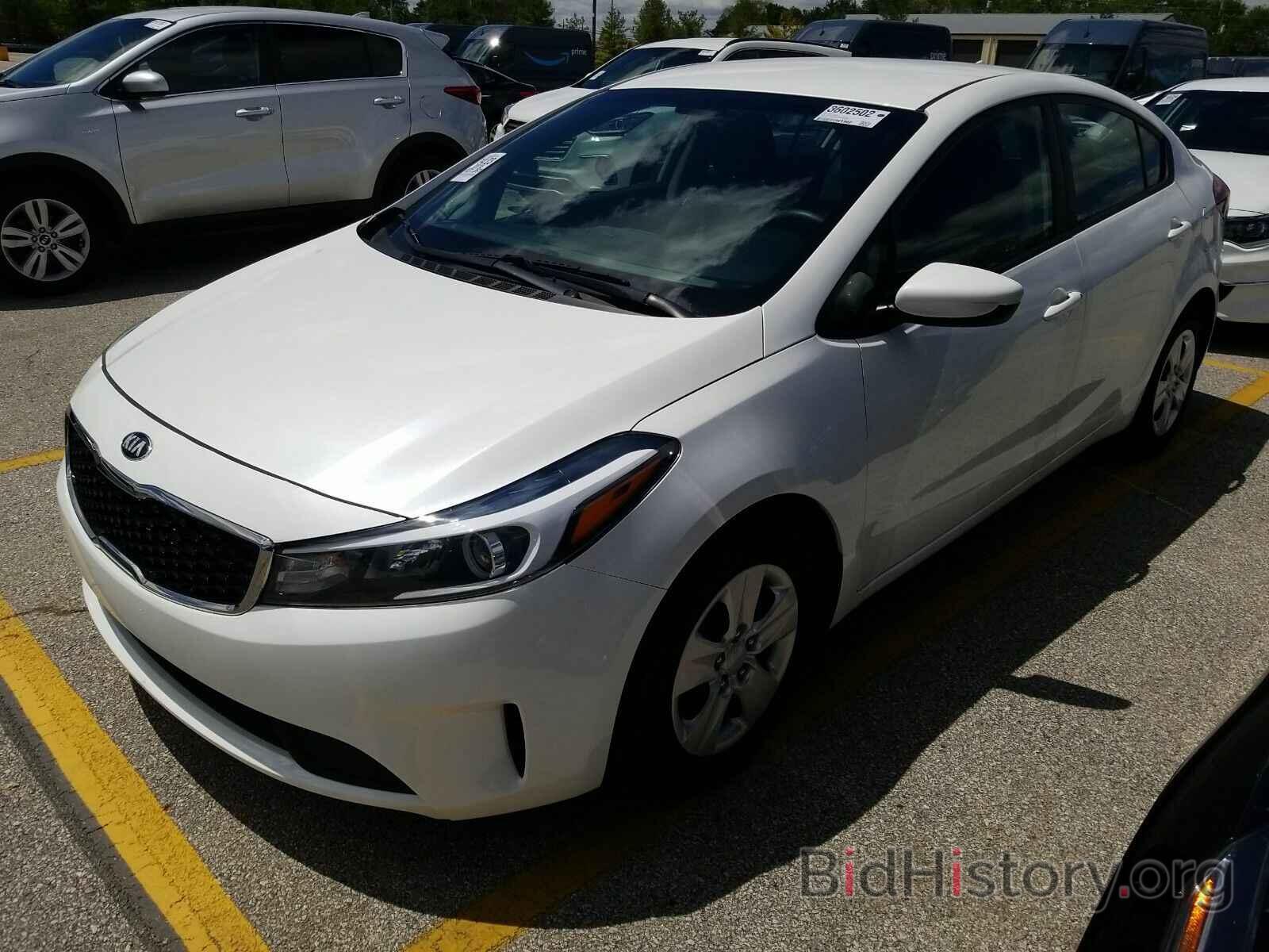 Photo 3KPFL4A76JE219736 - Kia Forte LX 2018