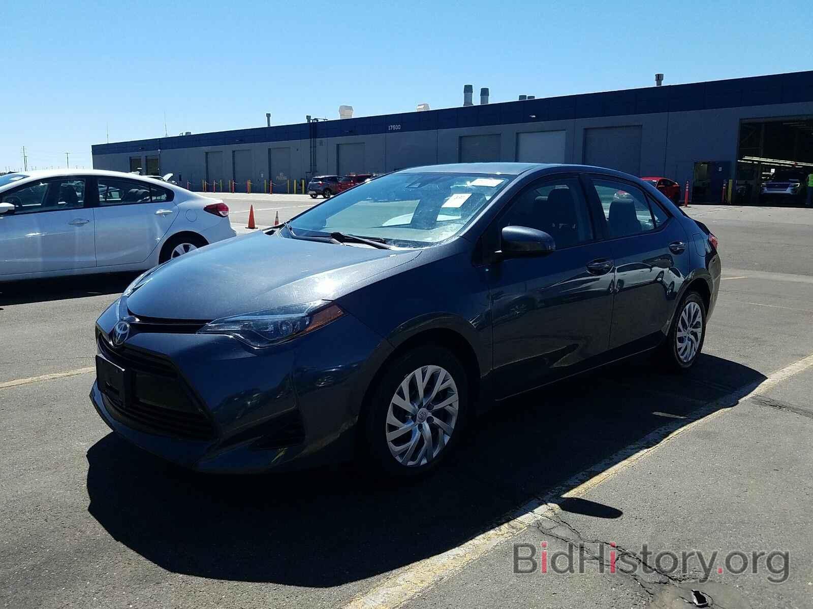 Photo 2T1BURHE9HC897340 - Toyota Corolla LE 2017