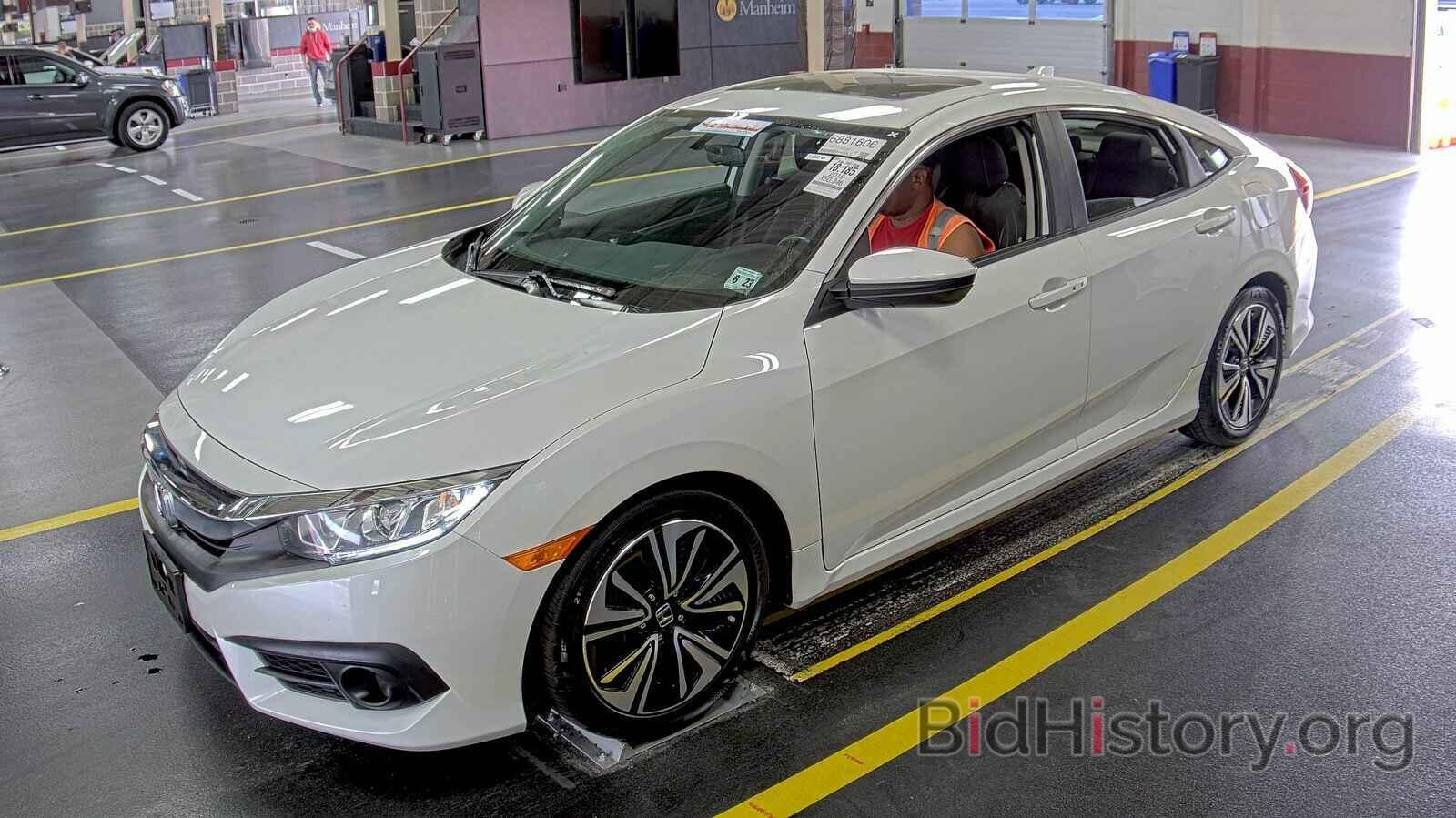 Photo JHMFC1F38JX008007 - Honda Civic Sedan 2018