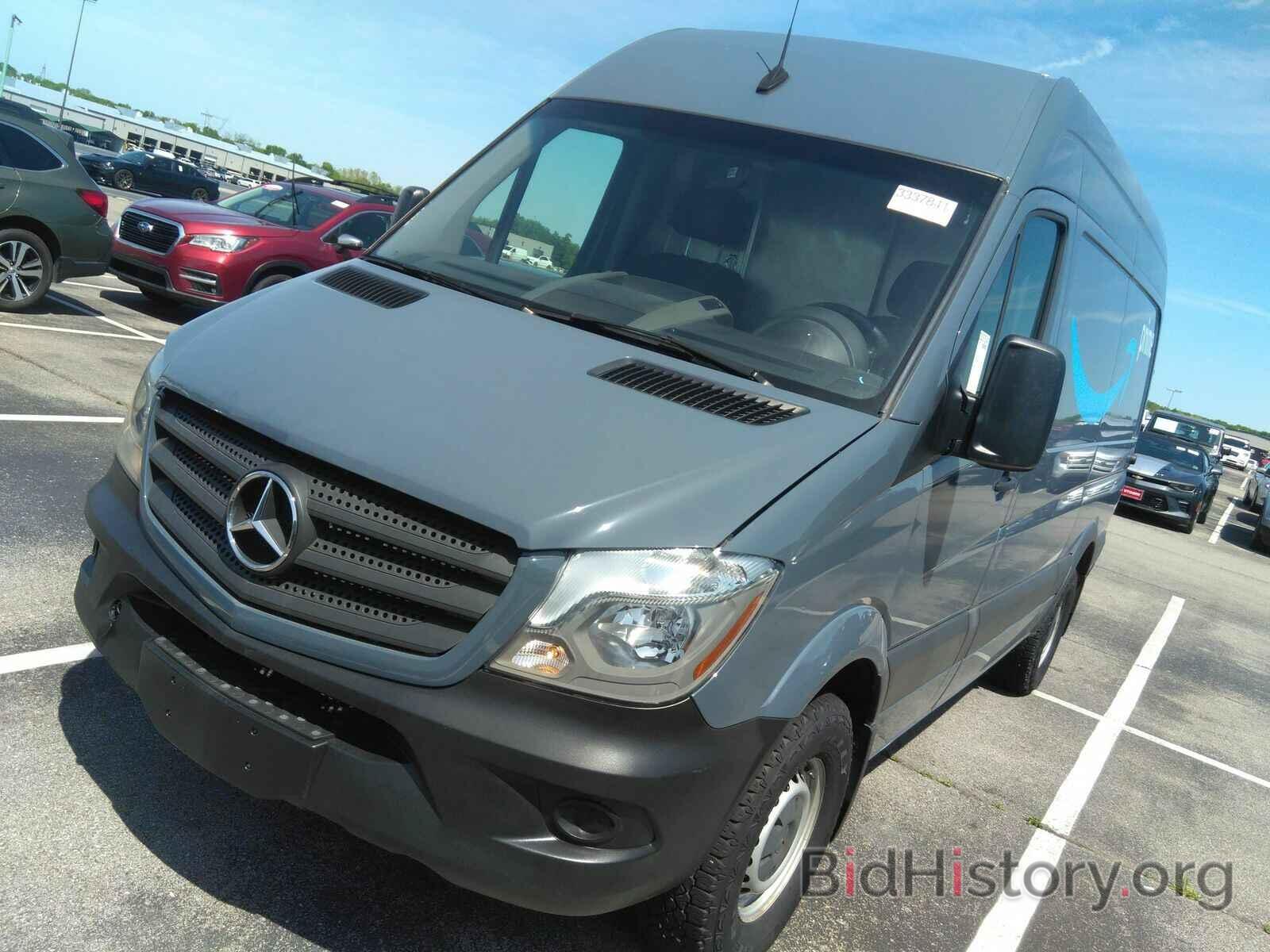 Photo WD3PE7CD1JP646254 - Mercedes-Benz Sprinter Cargo Van 2018