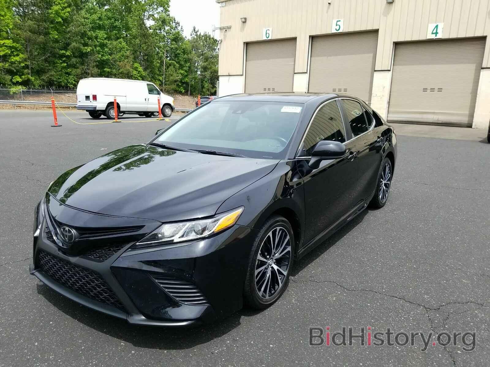 Photo 4T1B11HK0KU257460 - Toyota Camry 2019