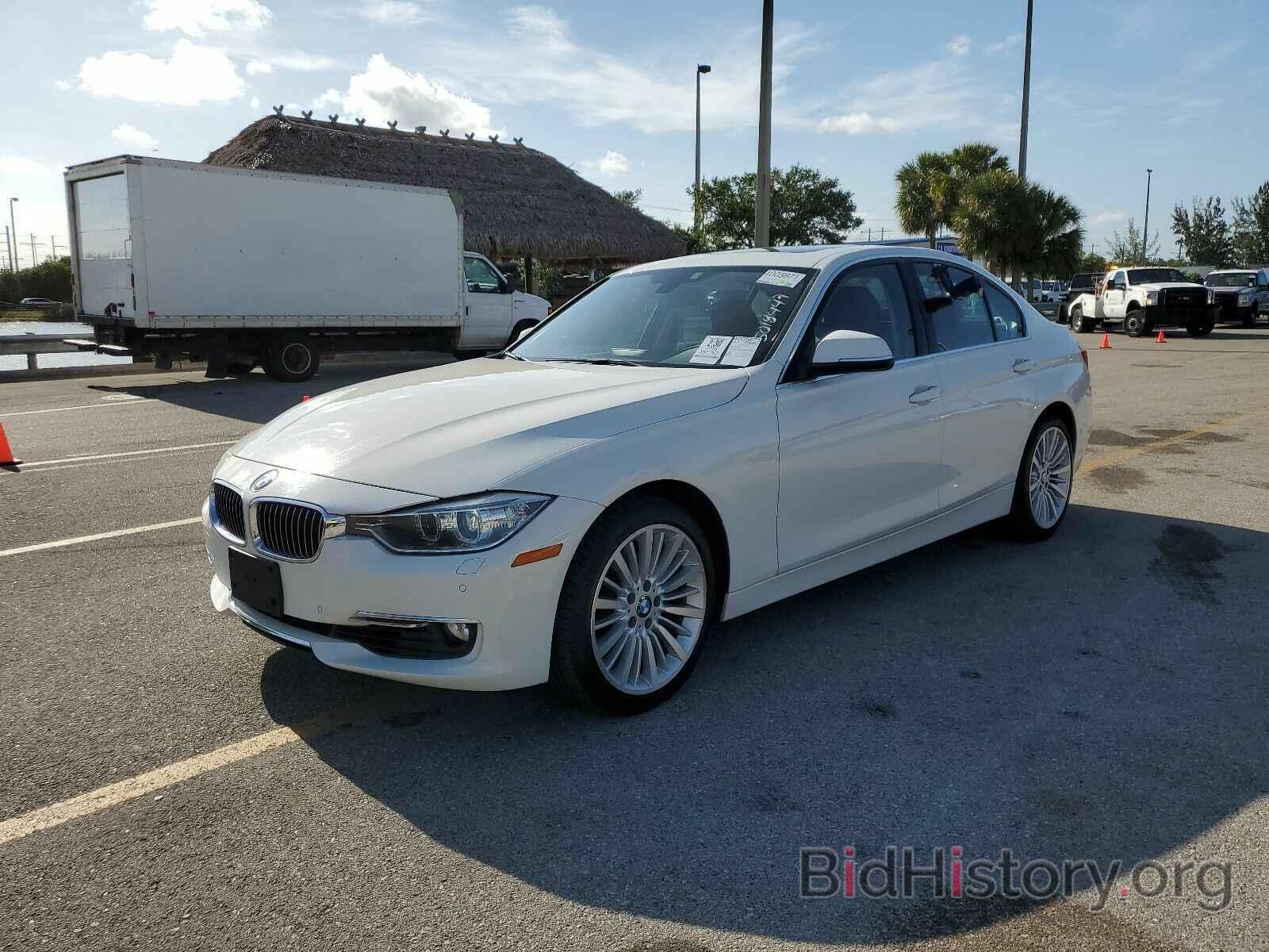 Photo WBA3B3C59FF547240 - BMW 3 Series 2015