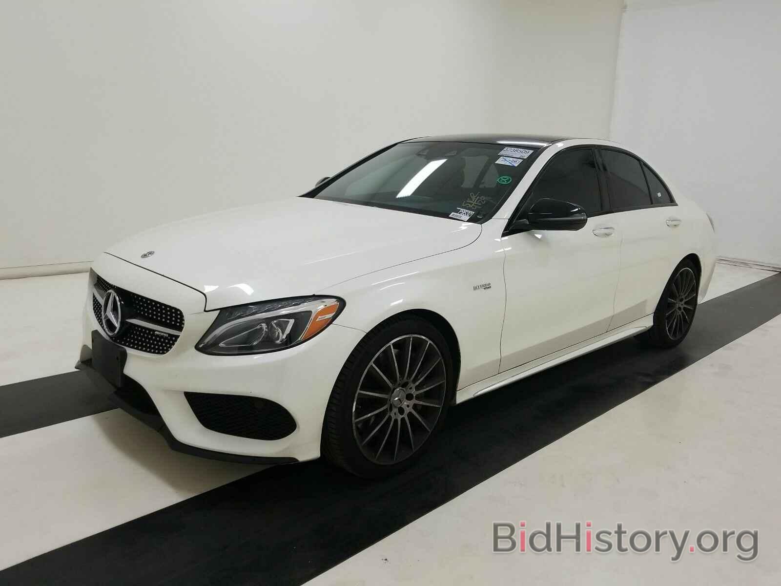 Photo 55SWF6EB9JU240378 - Mercedes-Benz C-Class 2018