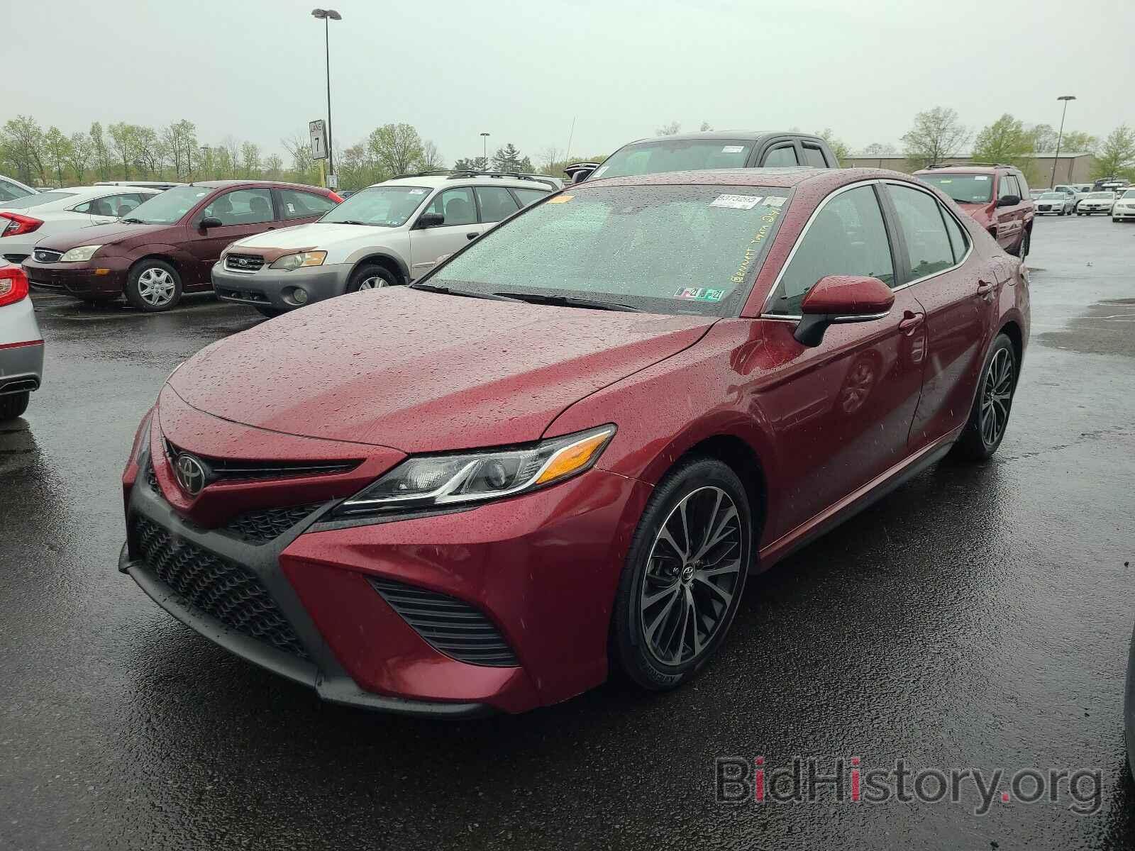 Photo 4T1B11HK5JU558241 - Toyota Camry 2018