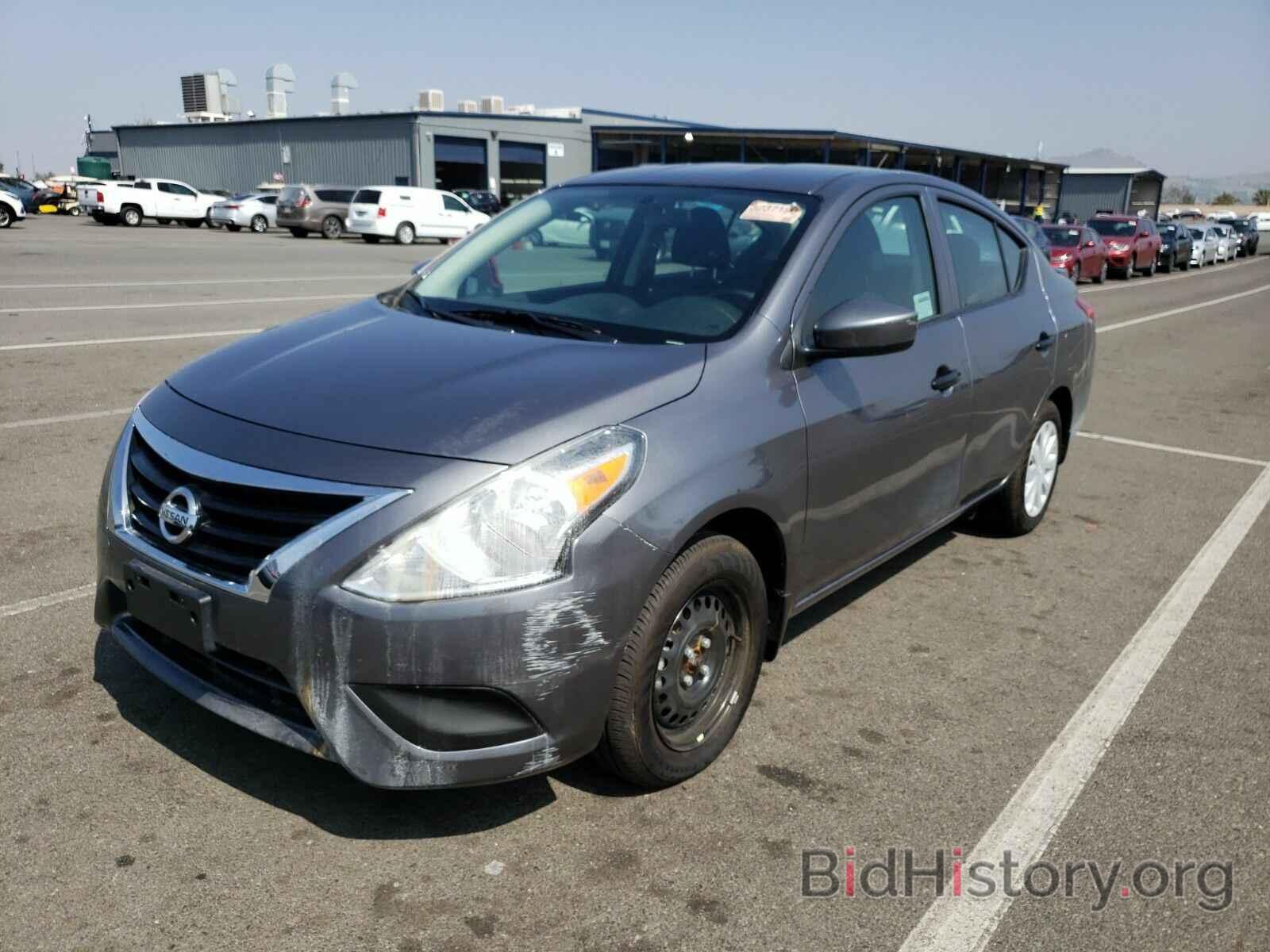 Photo 3N1CN7AP8KL808933 - Nissan Versa Sedan 2019