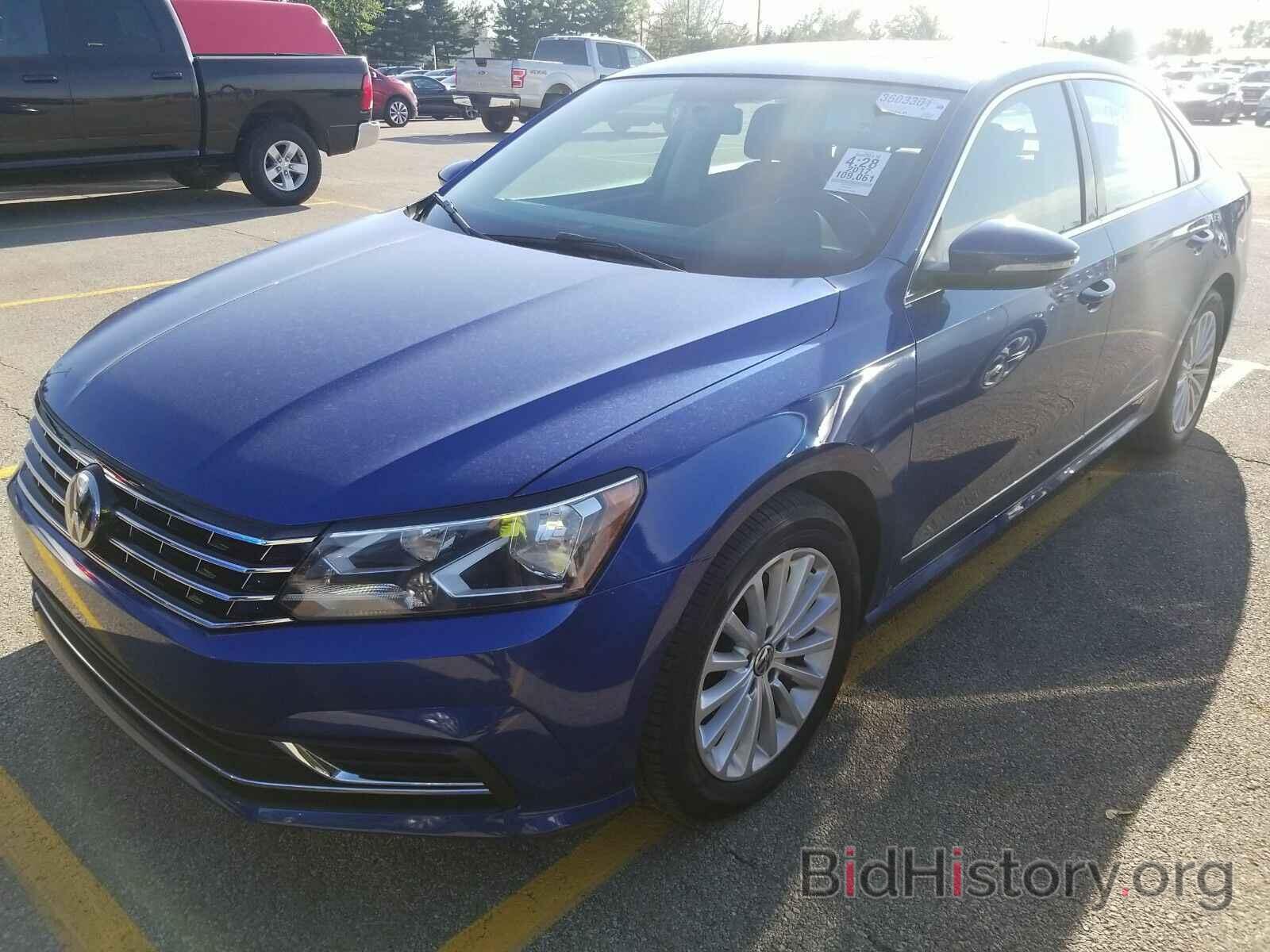 Фотография 1VWBT7A30HC044220 - Volkswagen Passat 2017