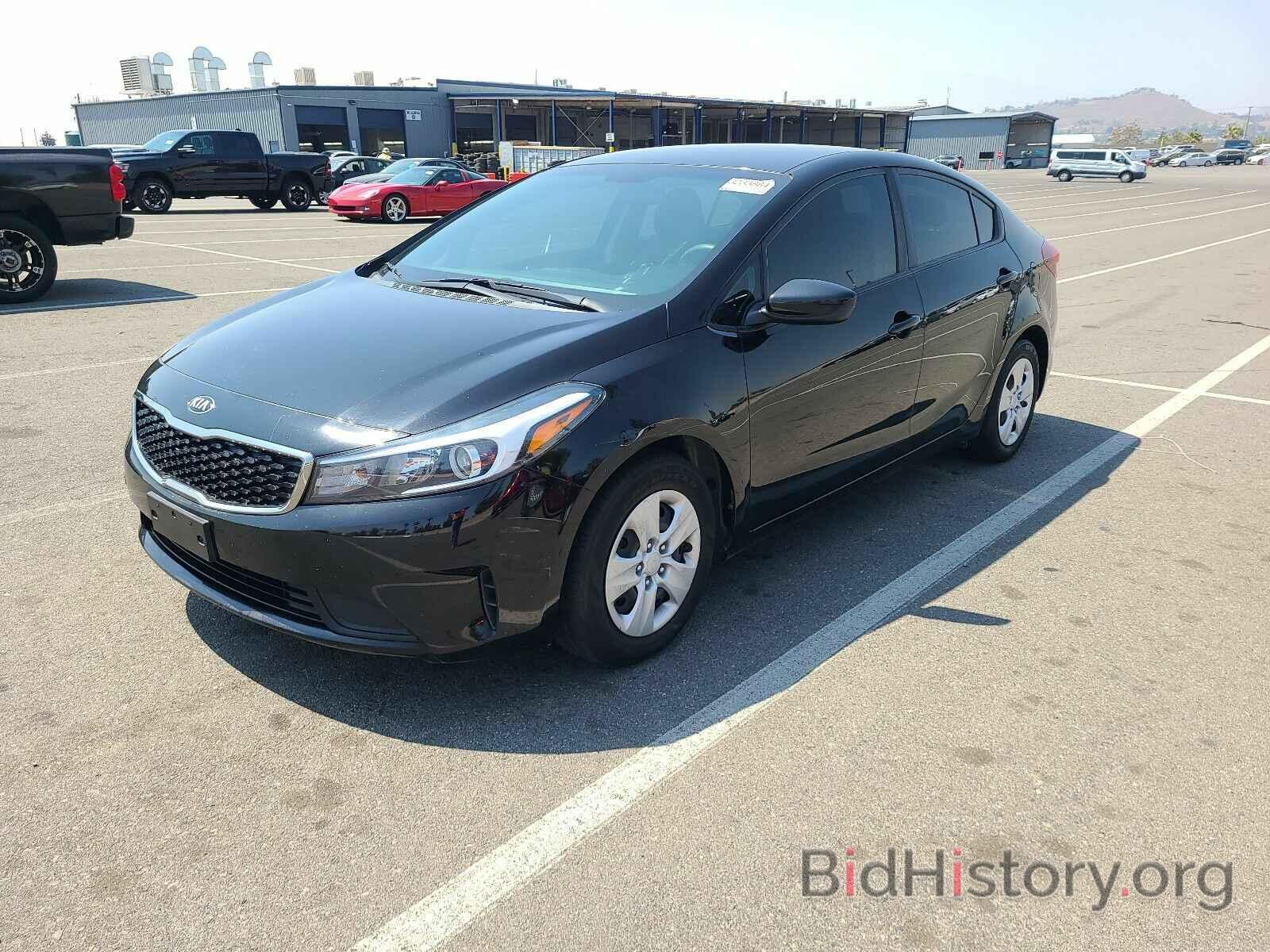 Photo 3KPFK4A7XHE086167 - Kia Forte LX 2017