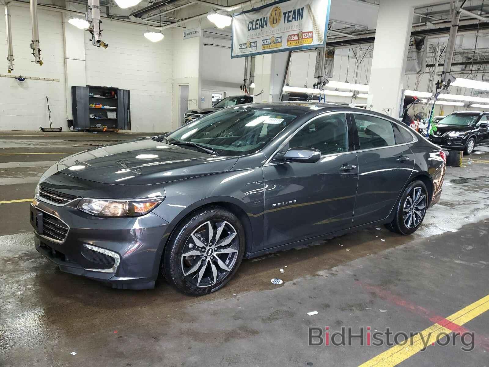 Photo 1G1ZD5ST1JF195033 - Chevrolet Malibu 2018