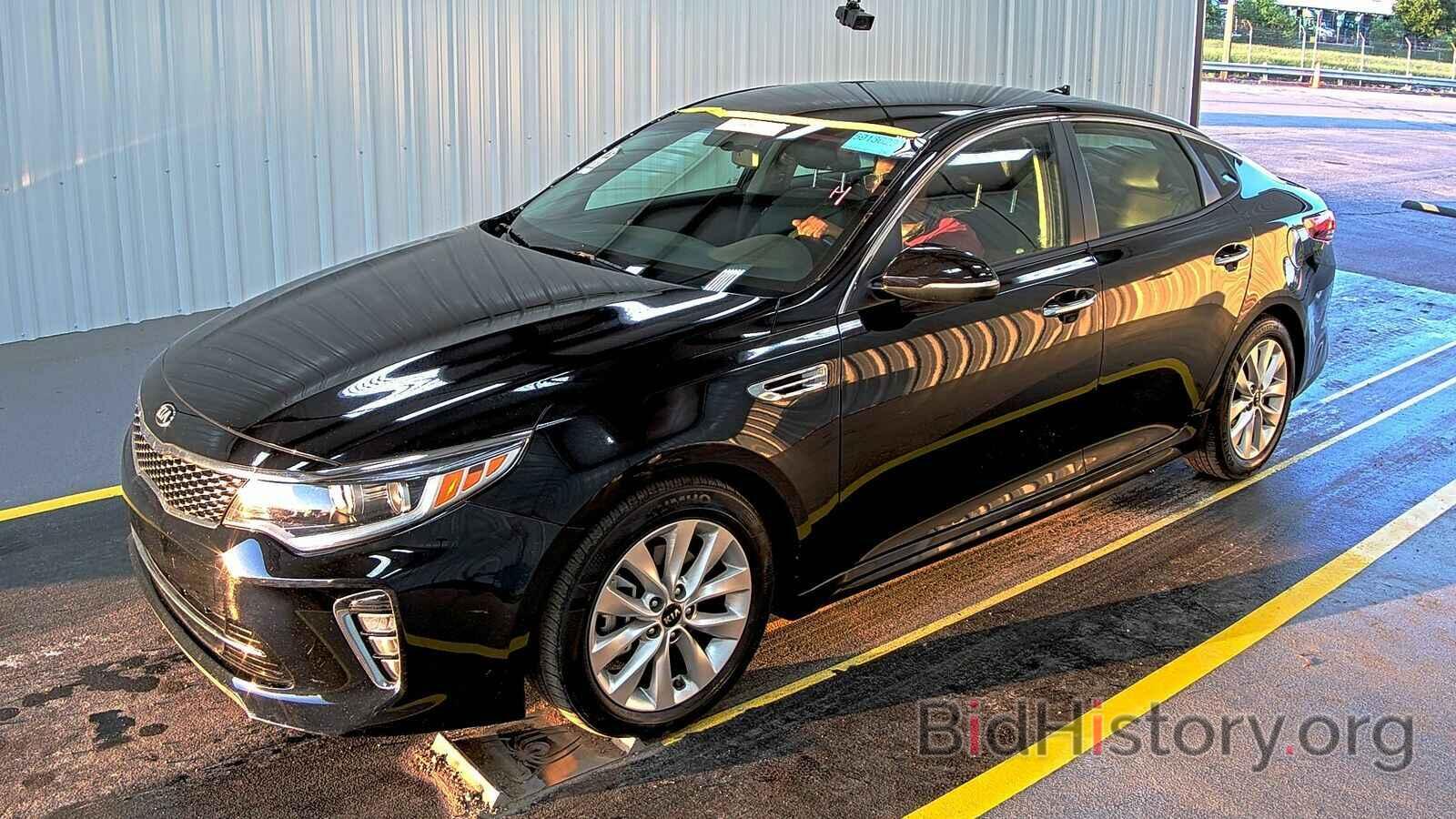 Photo 5XXGT4L30JG218944 - Kia Optima 2018