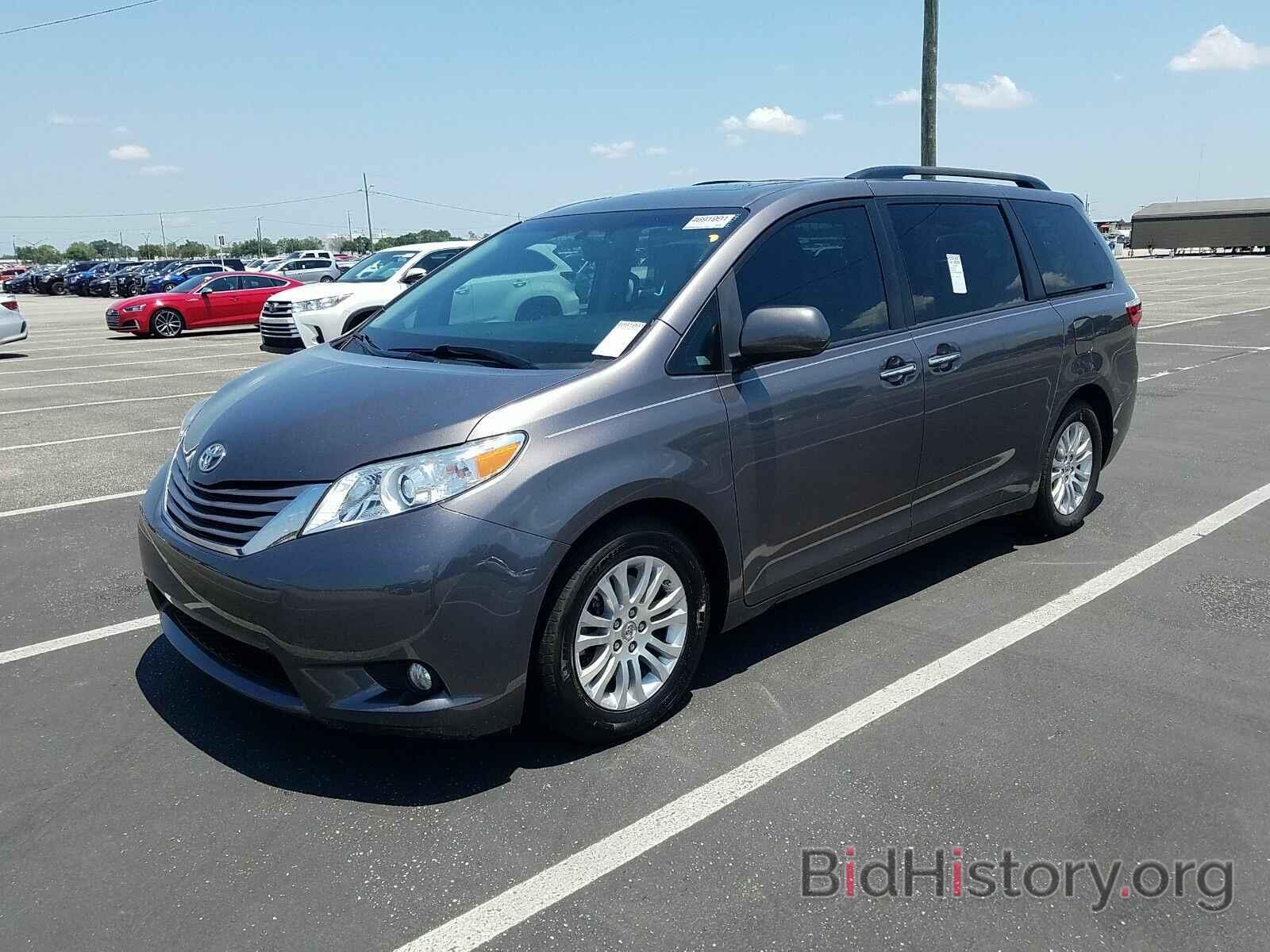 Photo 5TDYK3DC9GS696464 - Toyota Sienna 2016