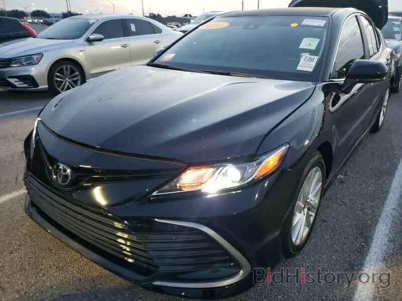 Photo 4T1C11AK6MU415737 - Toyota Camry LE 2021