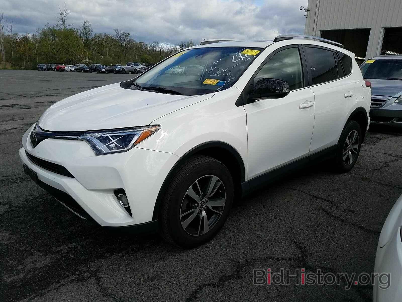 Photo JTMRFREV2JJ740935 - Toyota RAV4 2018