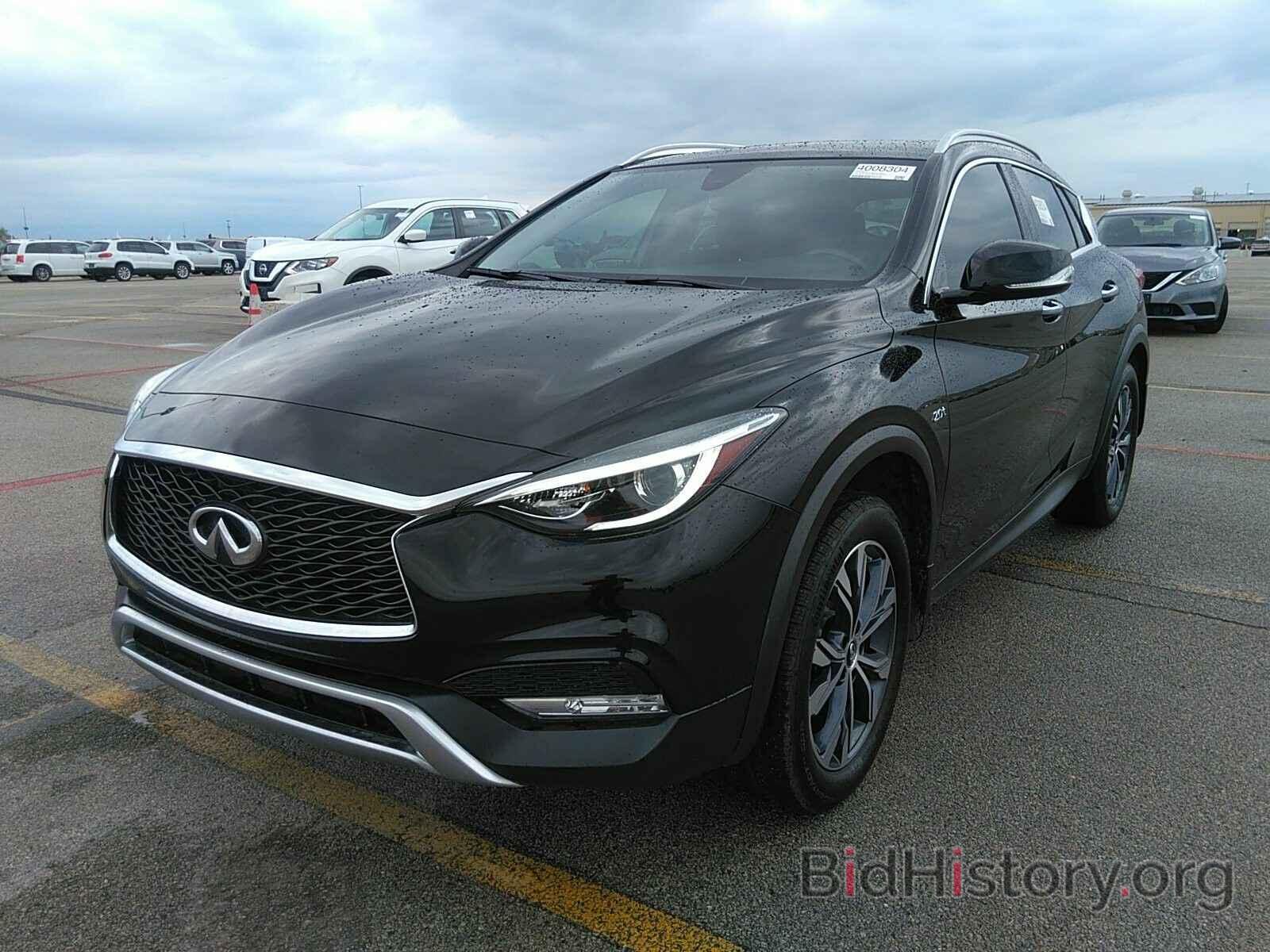 Фотография SJKCH5CR9JA040292 - INFINITI QX30 2018