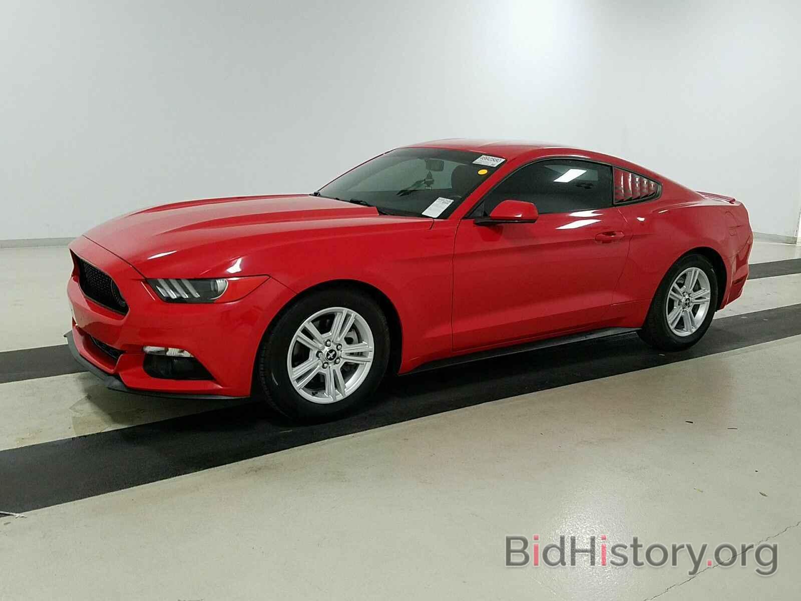 Photo 1FA6P8TH2G5325628 - Ford Mustang 2016