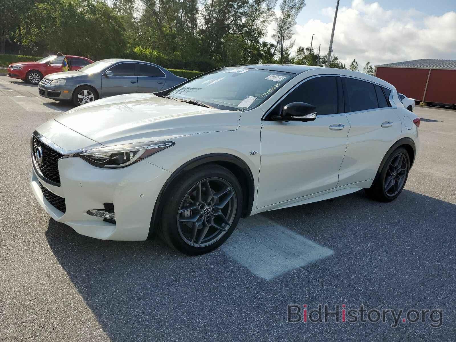 Фотография SJKCH5CP8JA040198 - INFINITI QX30 2018