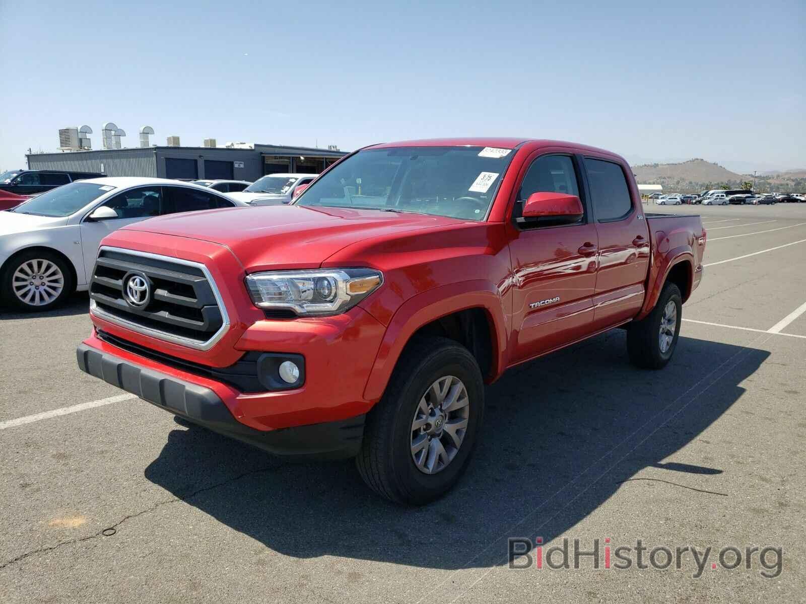 Фотография 5TFAX5GN2HX089121 - Toyota Tacoma 2017