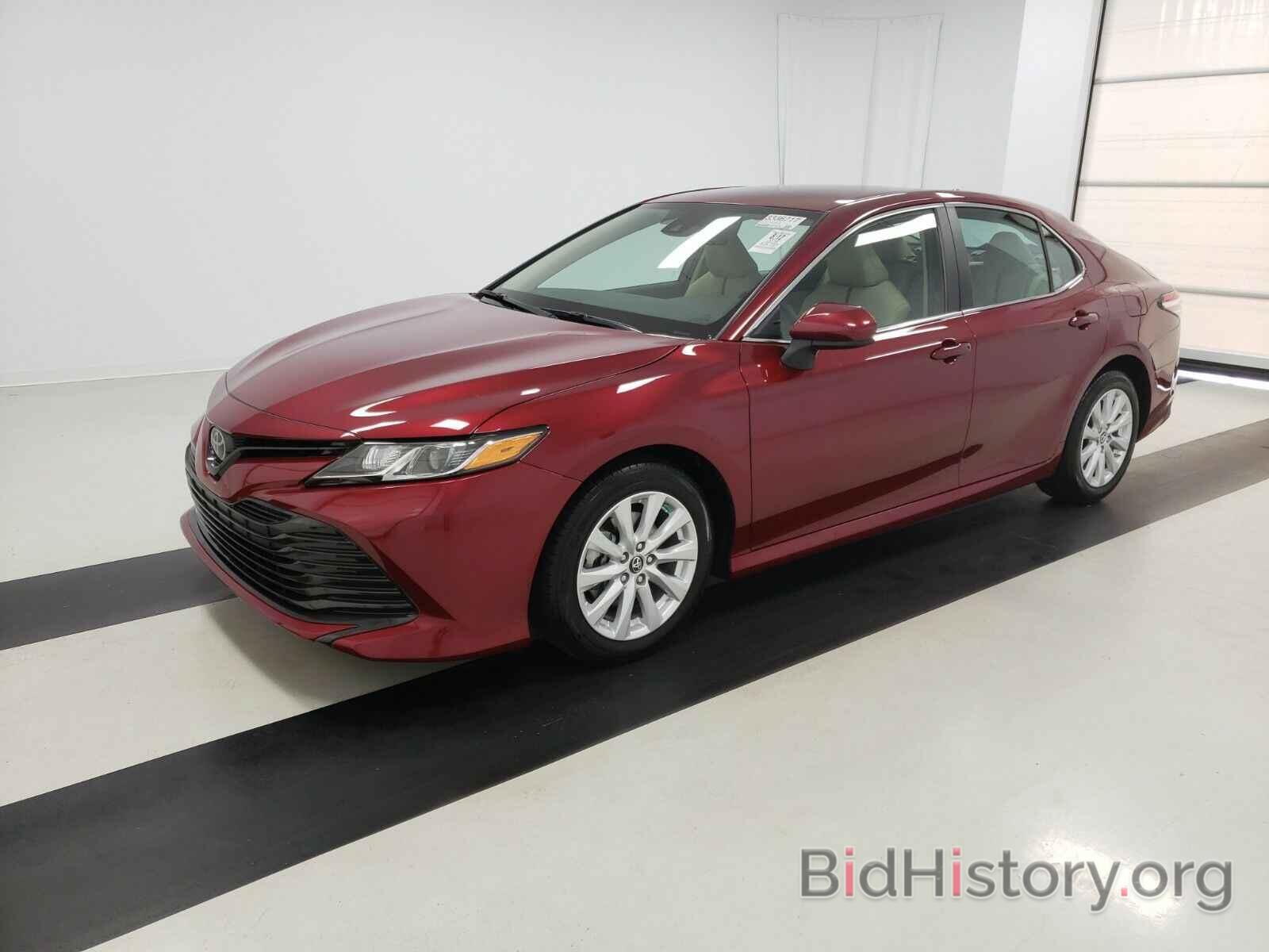 Photo 4T1B11HK8KU777339 - Toyota Camry LE 2019