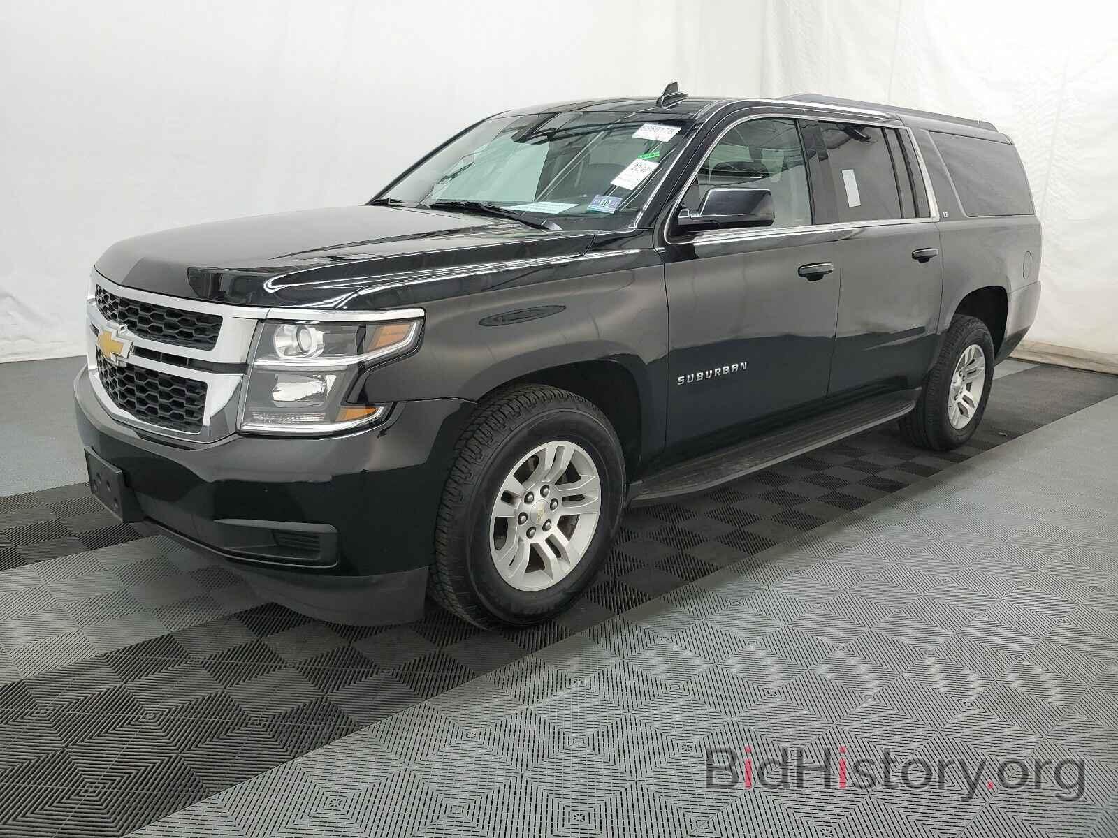 Photo 1GNSKHKC1HR179074 - Chevrolet Suburban 2017