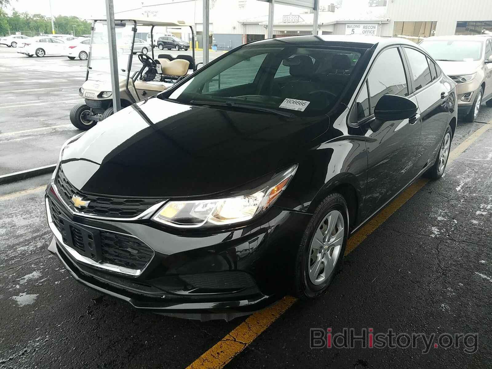 Photo 1G1BC5SM7H7254510 - Chevrolet Cruze 2017