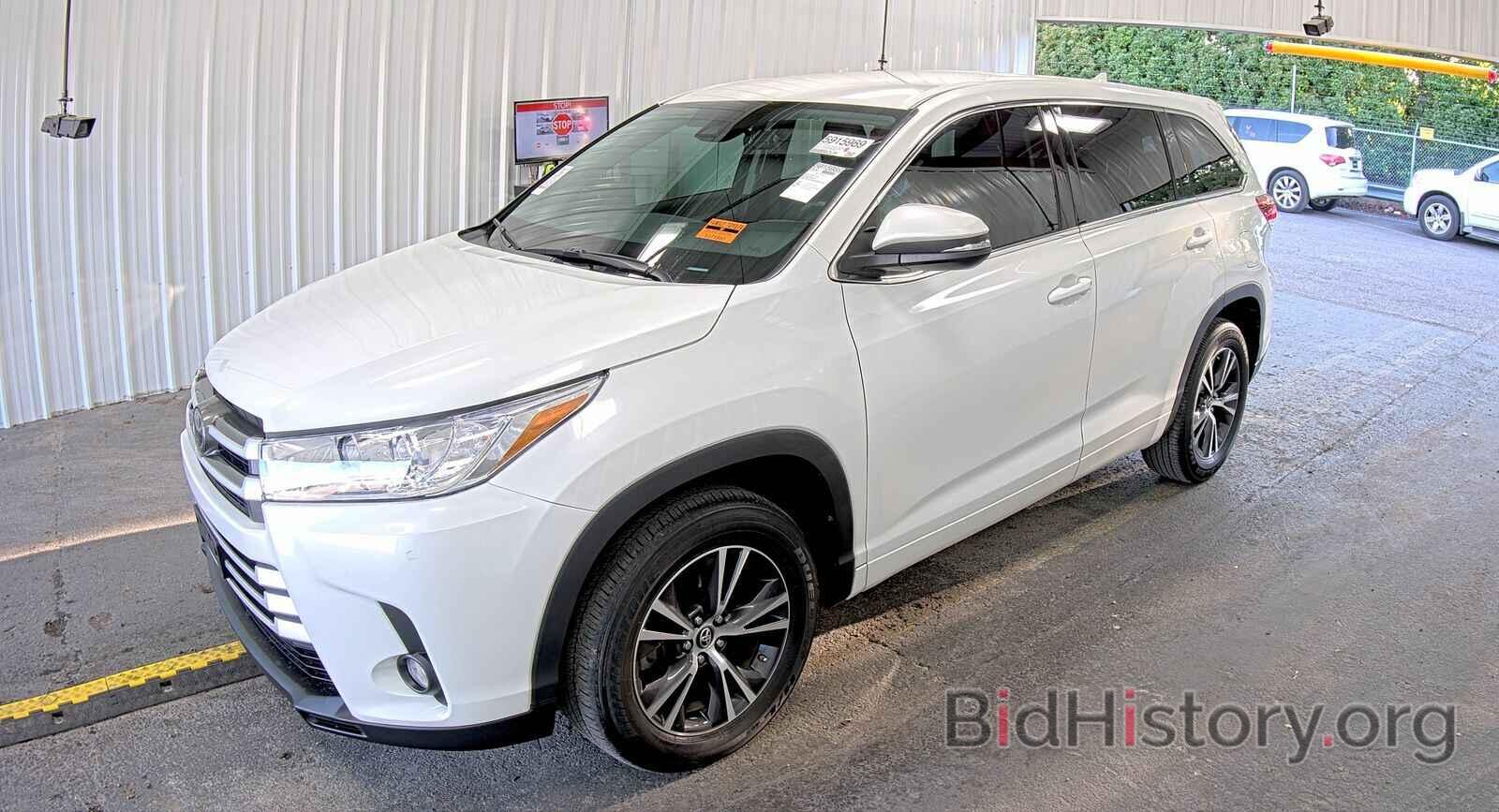 Photo 5TDZZRFH6JS244720 - Toyota Highlander 2018