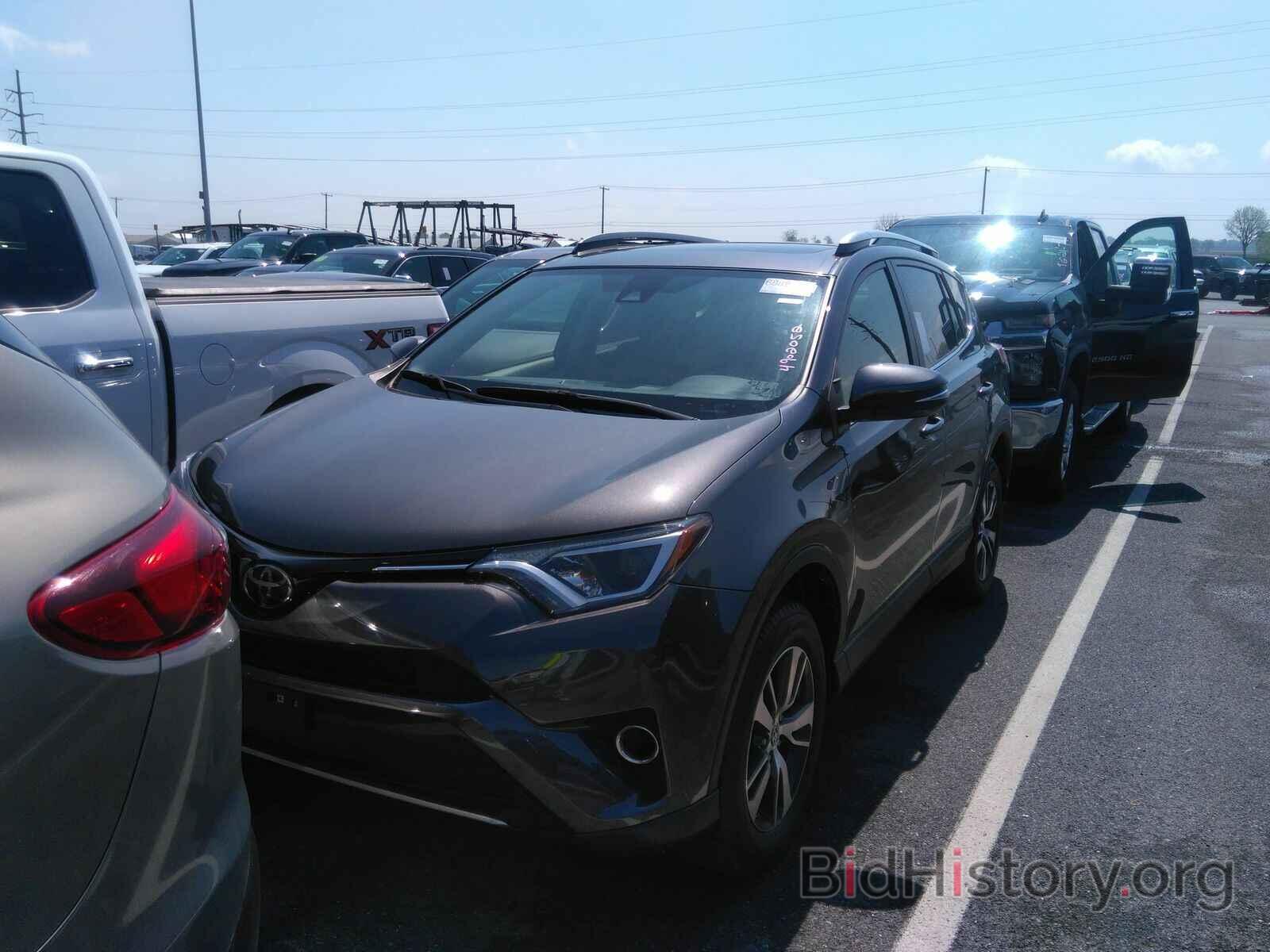 Photo JTMRFREV3JJ732777 - Toyota RAV4 2018