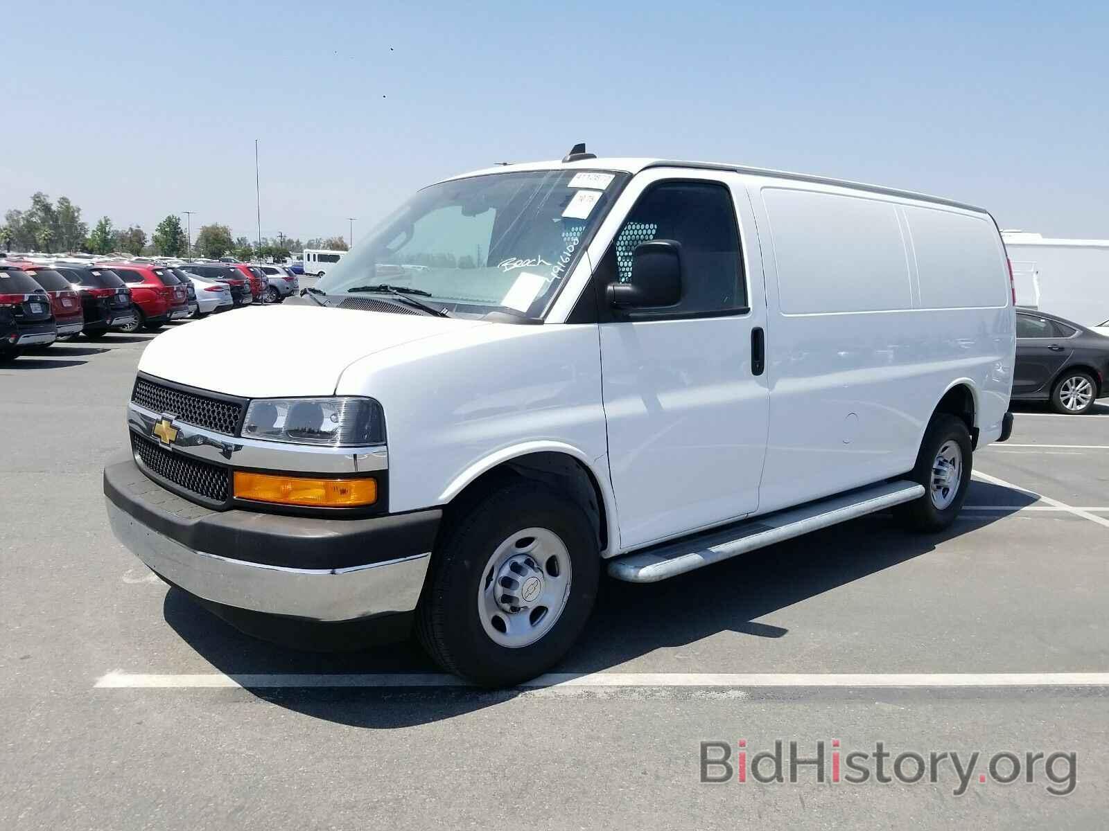 Photo 1GCWGAFG1K1306606 - Chevrolet Express Cargo Van 2019