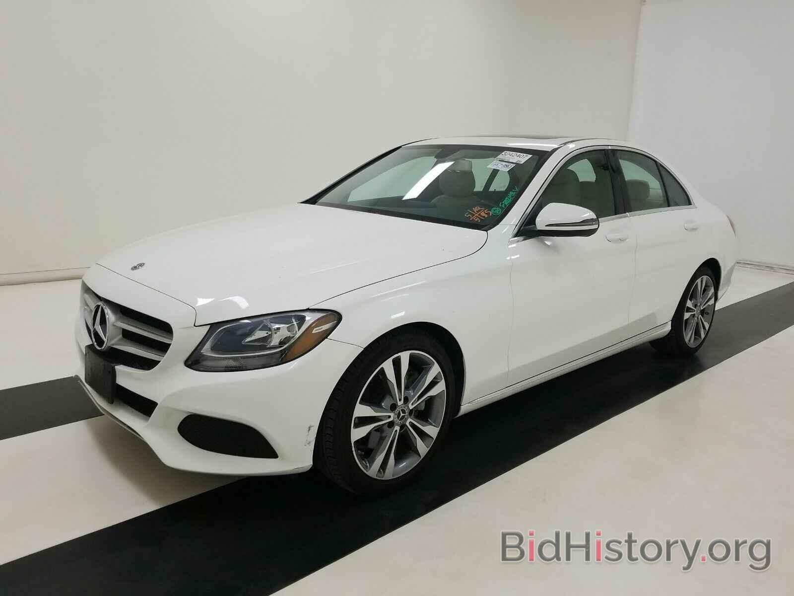 Photo 55SWF4JB7JU275737 - Mercedes-Benz C-Class 2018