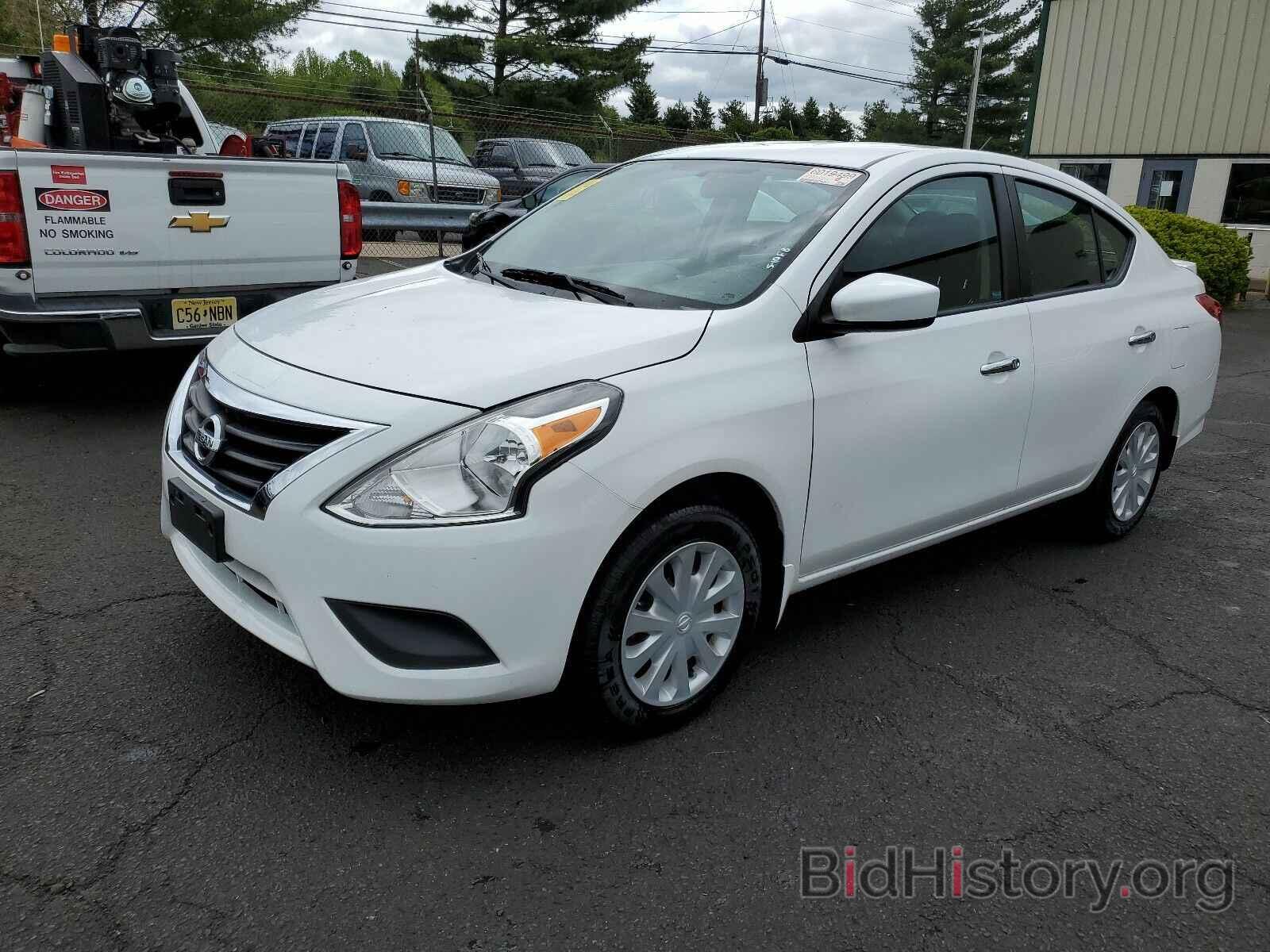 Photo 3N1CN7AP0KL815813 - Nissan Versa Sedan 2019