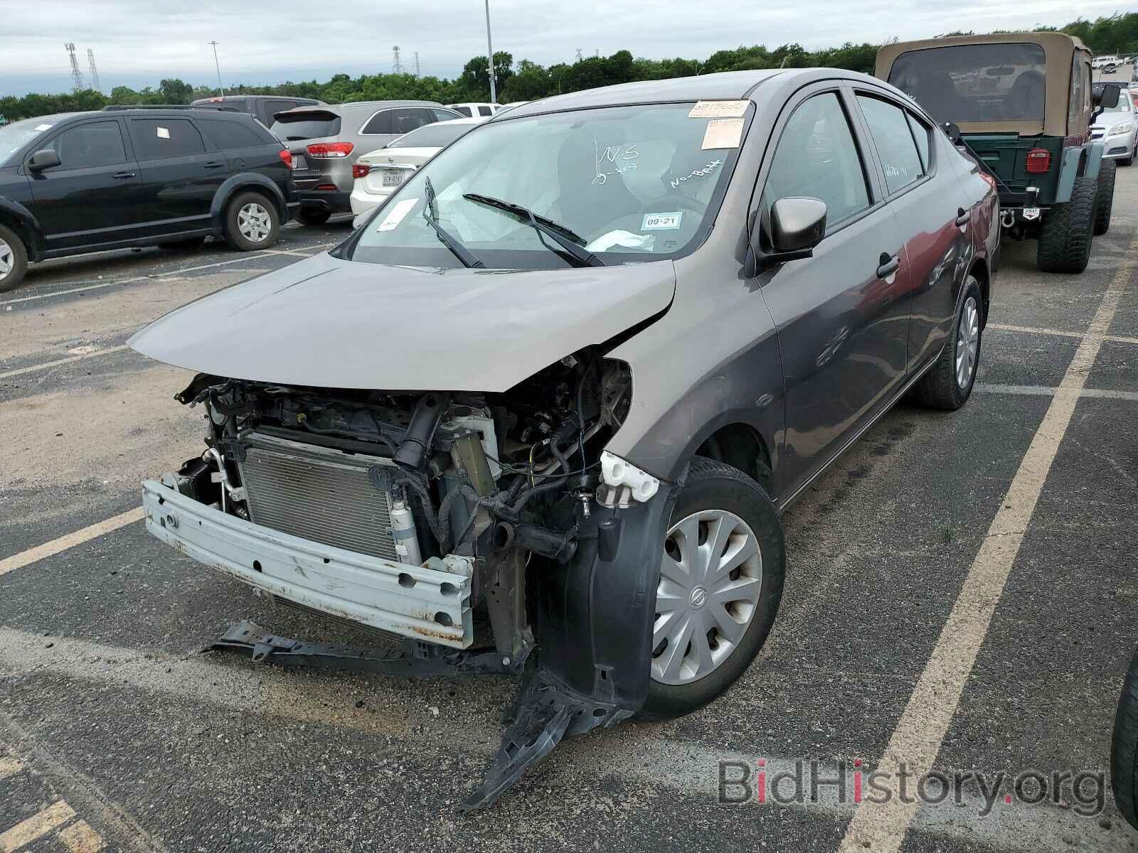 Photo 3N1CN7AP1HL883241 - Nissan Versa Sedan 2017