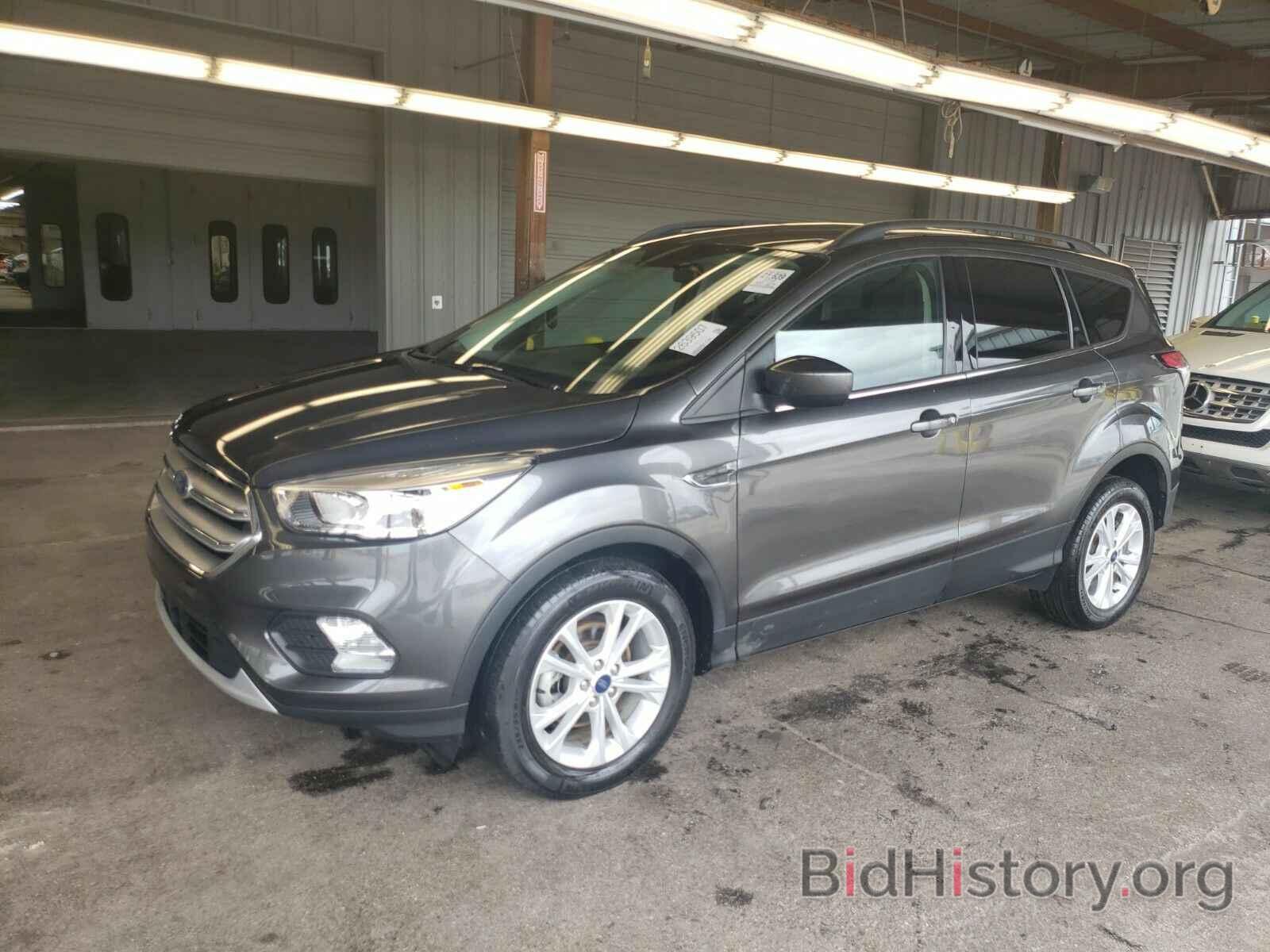 Photo 1FMCU0GD8JUD06735 - Ford Escape 2018