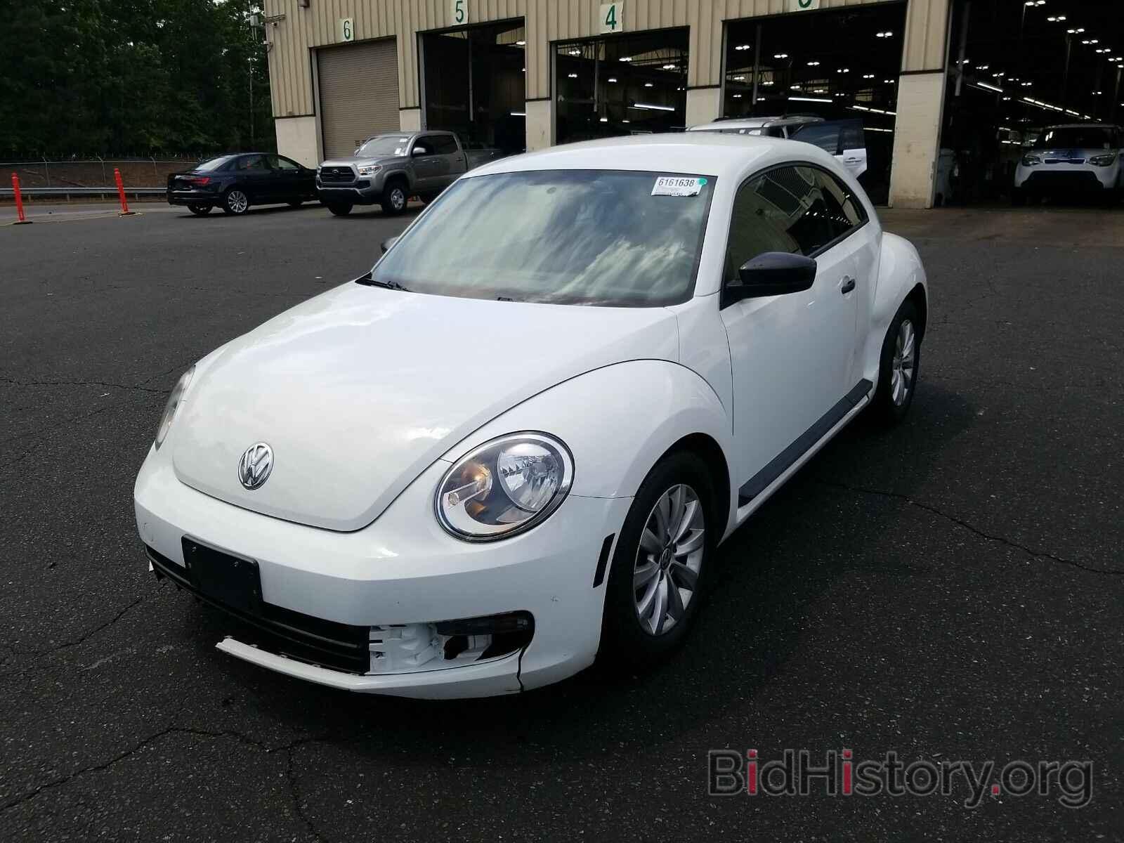 Photo 3VWF17AT4FM633080 - Volkswagen Beetle Coupe 2015